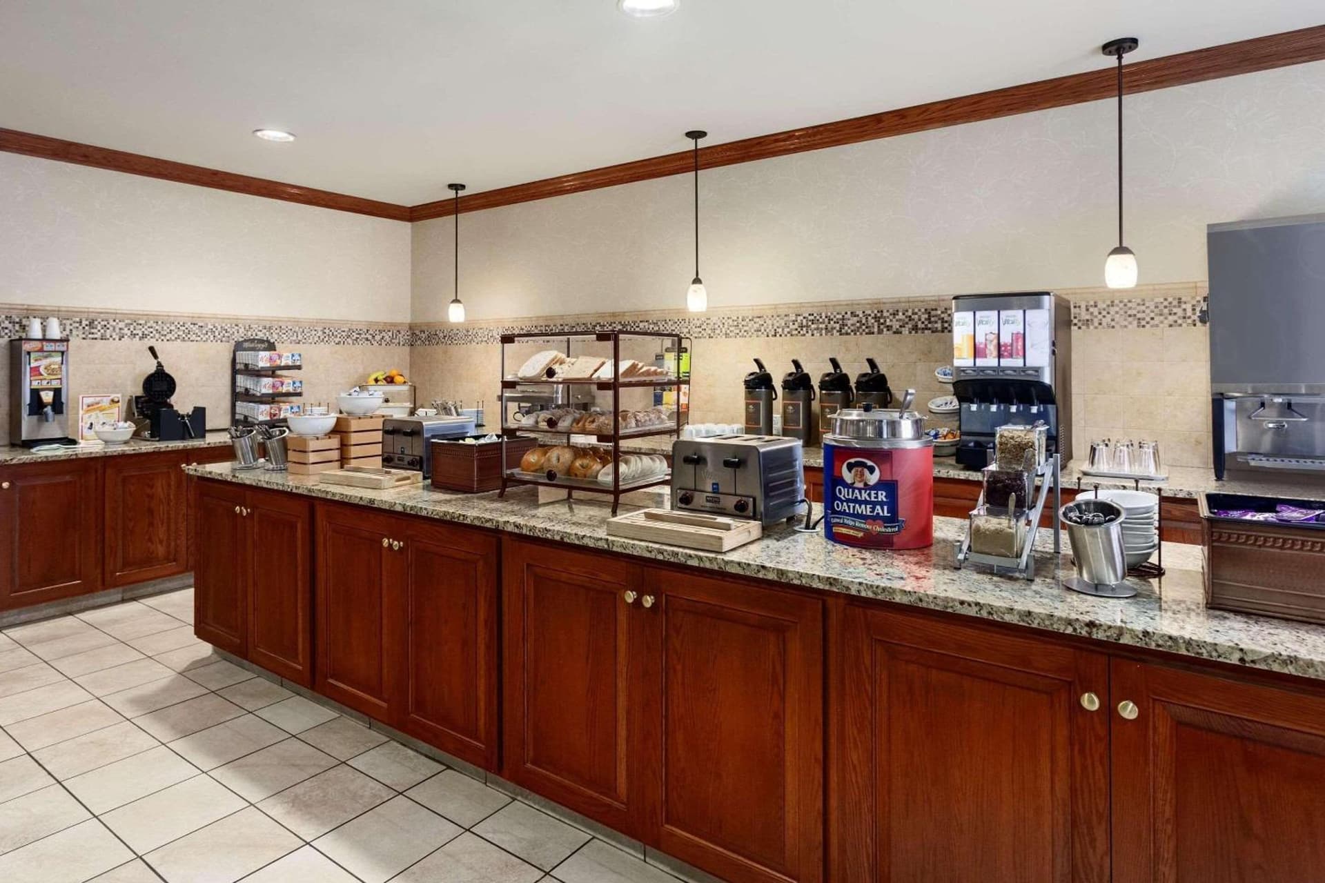 Country Inn & Suites by Radisson, Buffalo South I-90, NY gallery photo in West Seneca — image 11