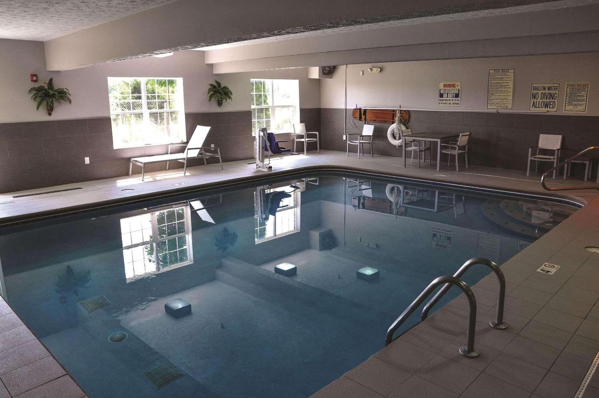 Country Inn & Suites by Radisson, Beavercreek-Dayton gallery photo in Fairborn, OH — image 45