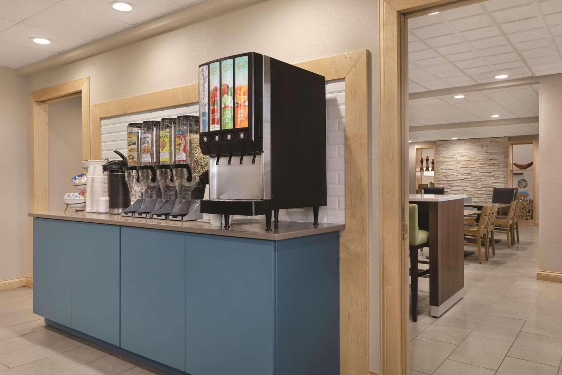 Country Inn & Suites by Radisson, Beavercreek-Dayton gallery photo in Fairborn, OH — image 10