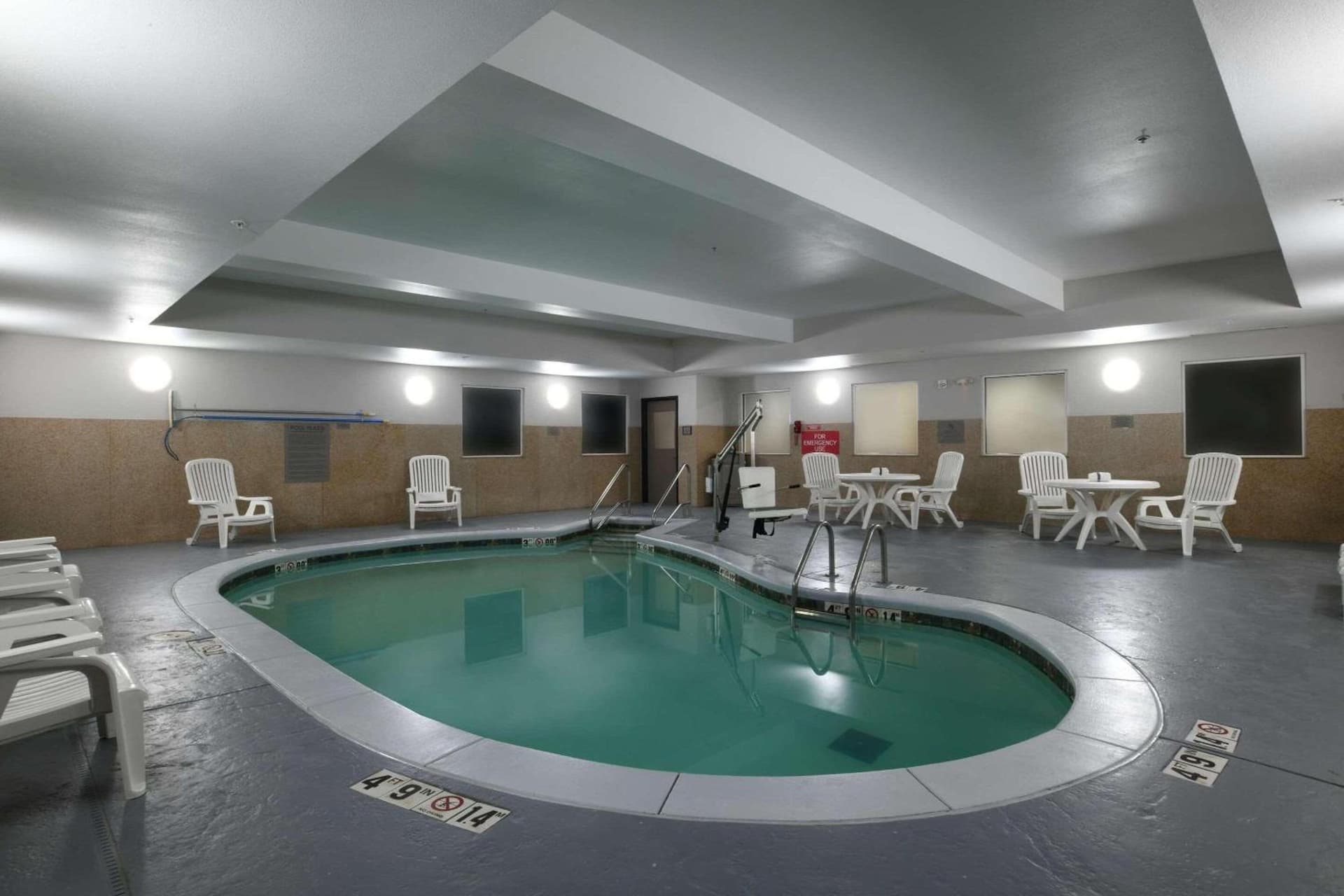 Country Inn & Suites by Radisson, Oklahoma City Airport, OK property views in Oklahoma City, OK — gallery photo 3