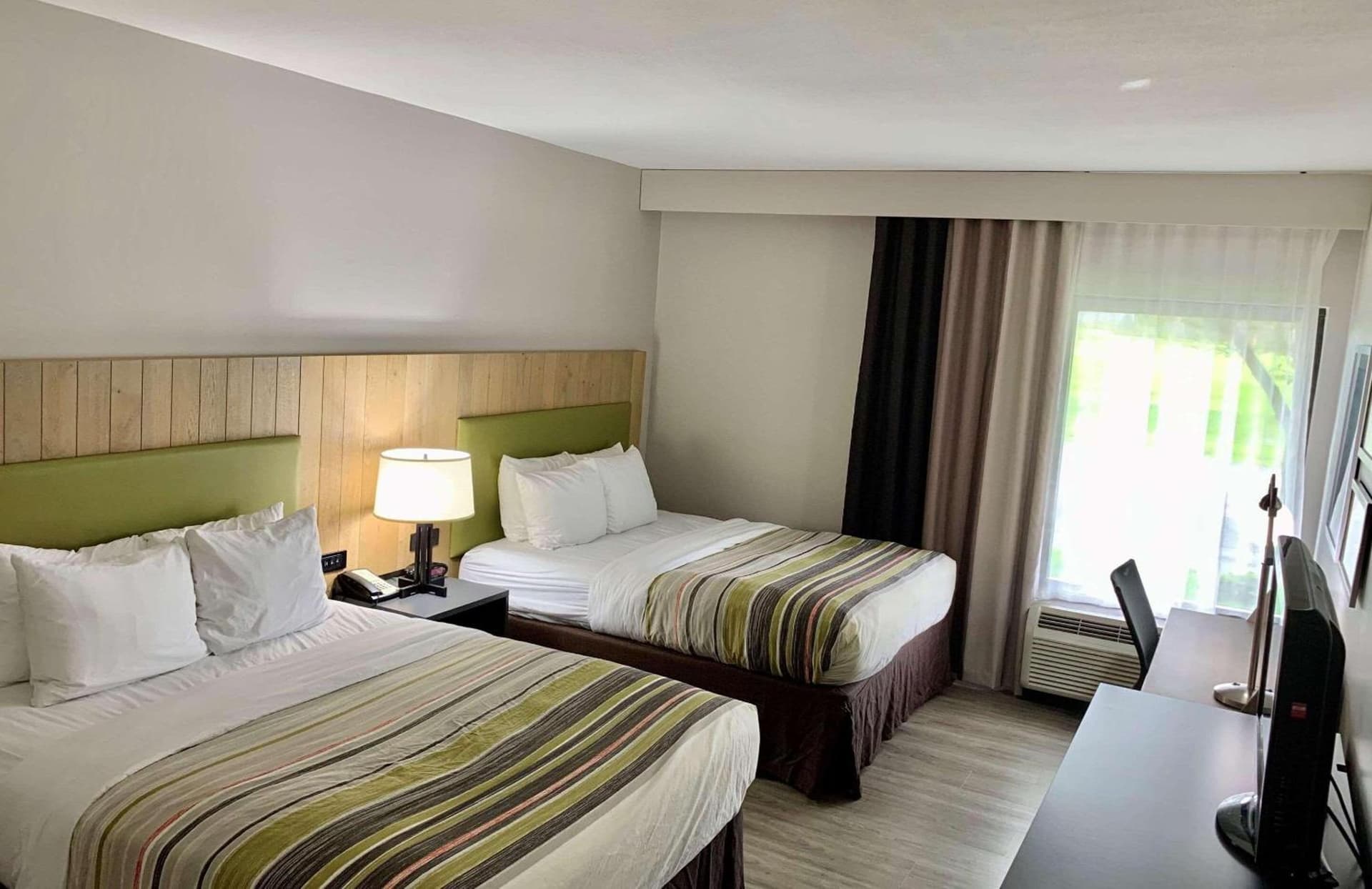 Country Inn & Suites by Radisson, Sandusky South, OH gallery photo in Milan, OH — image 13