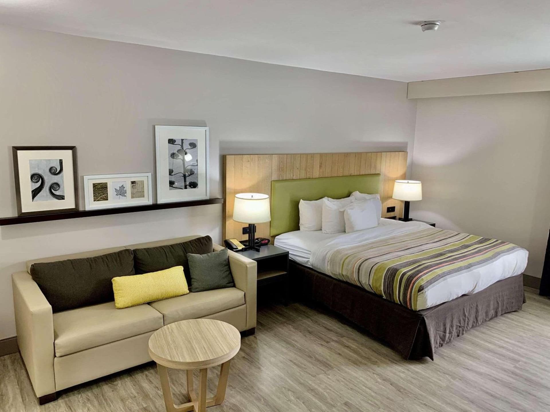 Country Inn & Suites by Radisson, Sandusky South, OH gallery photo in Milan, OH — image 8