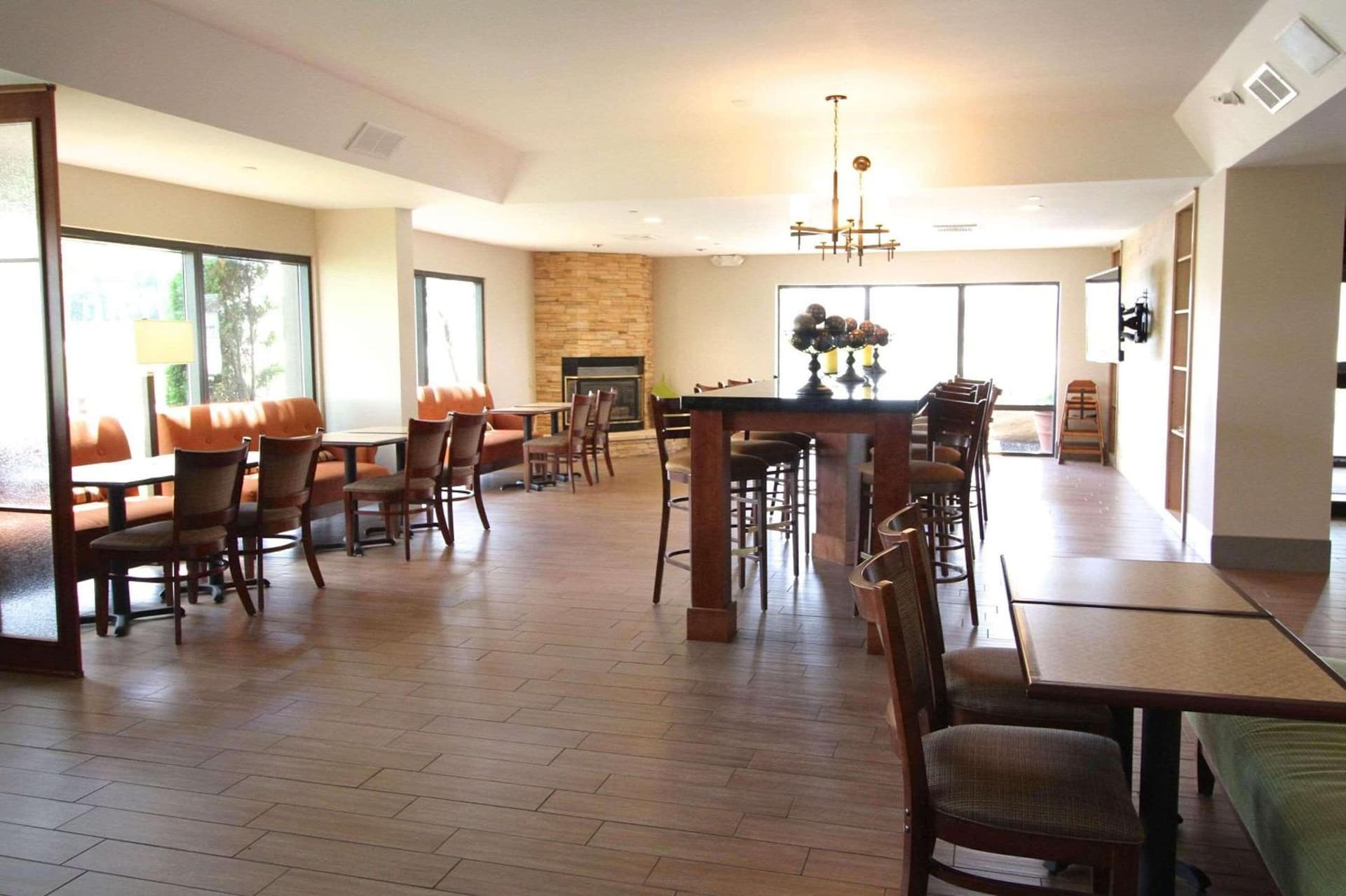 Country Inn & Suites by Radisson, Sandusky South, OH gallery photo in Milan, OH — image 22