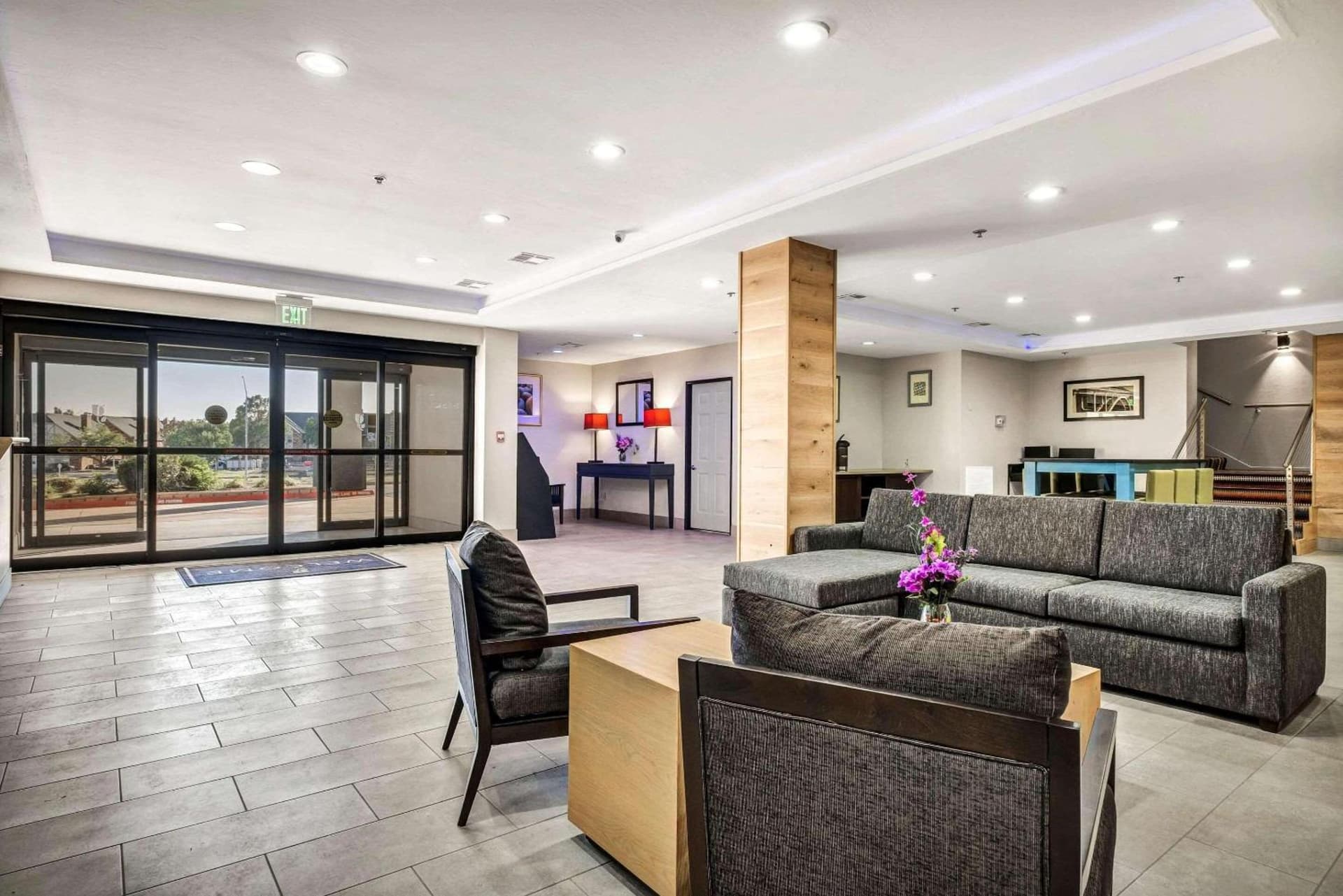 Country Inn & Suites by Radisson, Oklahoma City at Northwest Expressway, OK gallery photo in Oklahoma City, OK — image 11