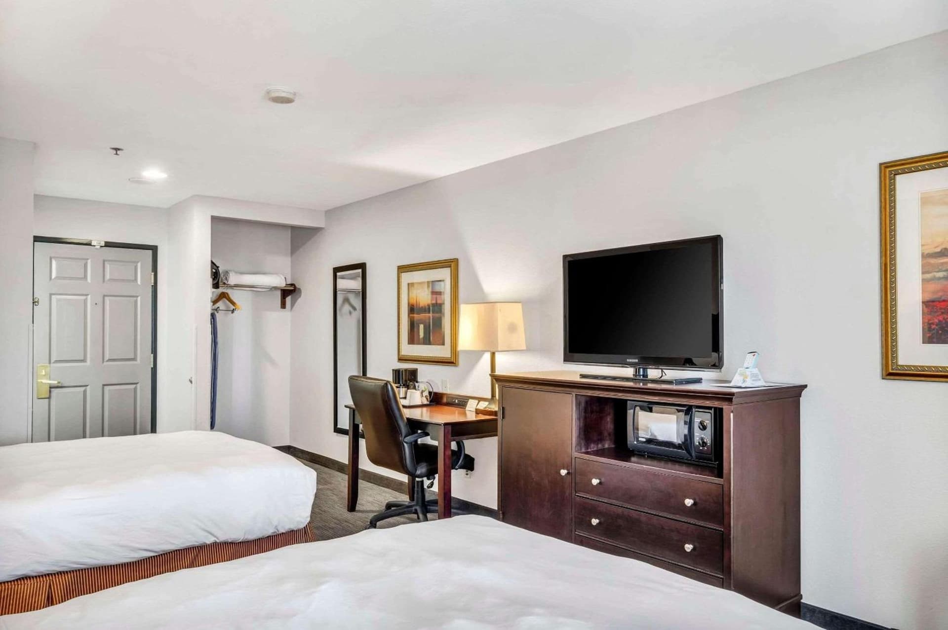 Country Inn & Suites by Radisson, Oklahoma City at Northwest Expressway, OK gallery photo in Oklahoma City, OK — image 4