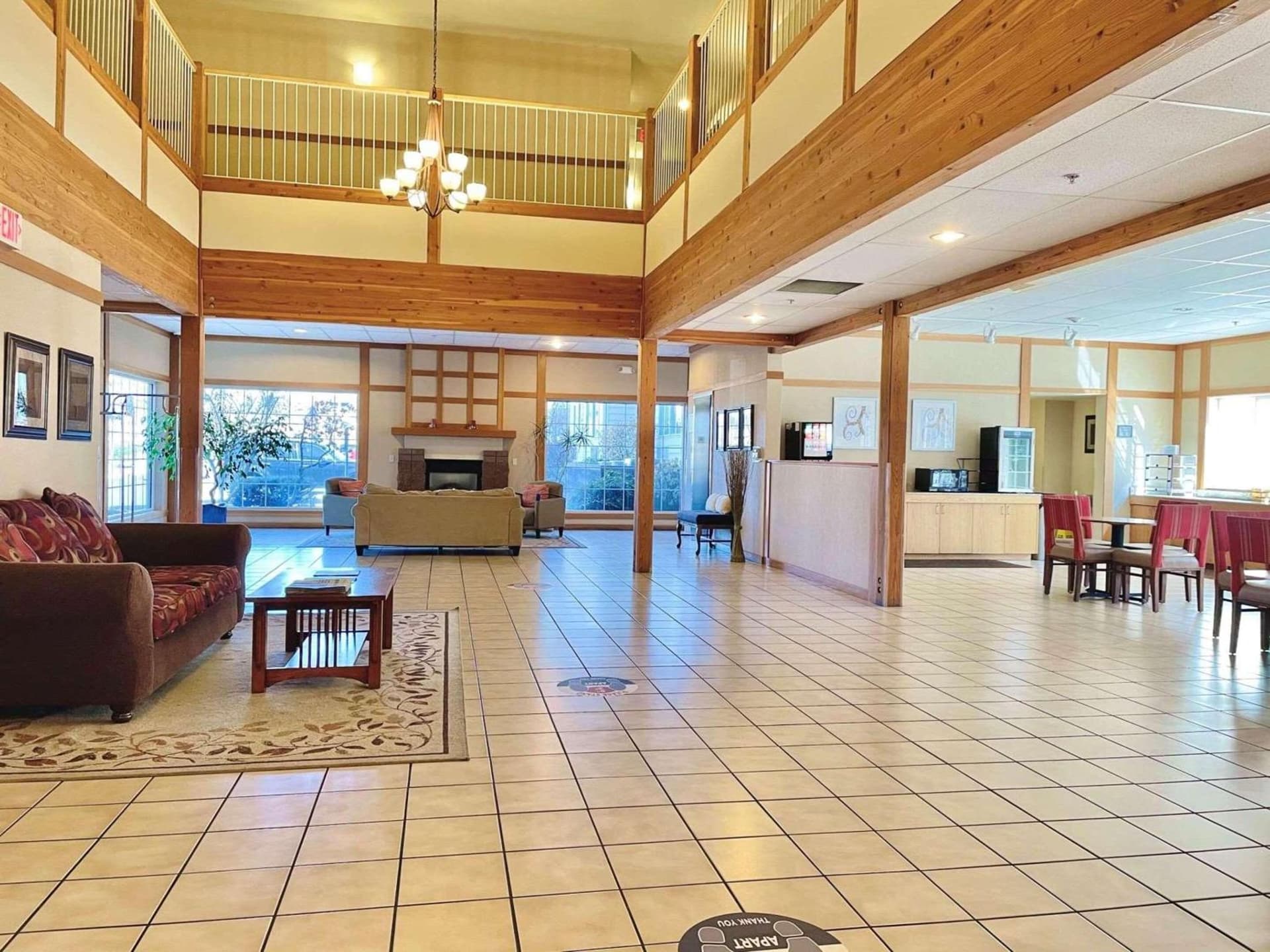 Country Inn & Suites by Radisson, Bend, OR interior in Bend, OR — gallery photo 2