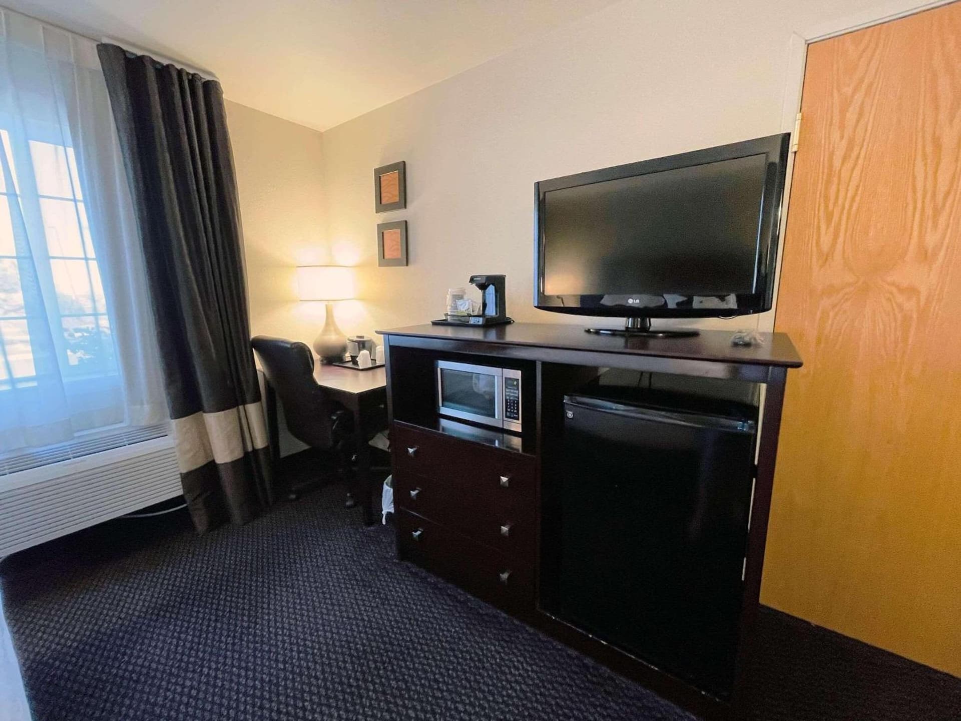 Country Inn & Suites by Radisson, Bend, OR gallery photo in Bend, OR — image 58