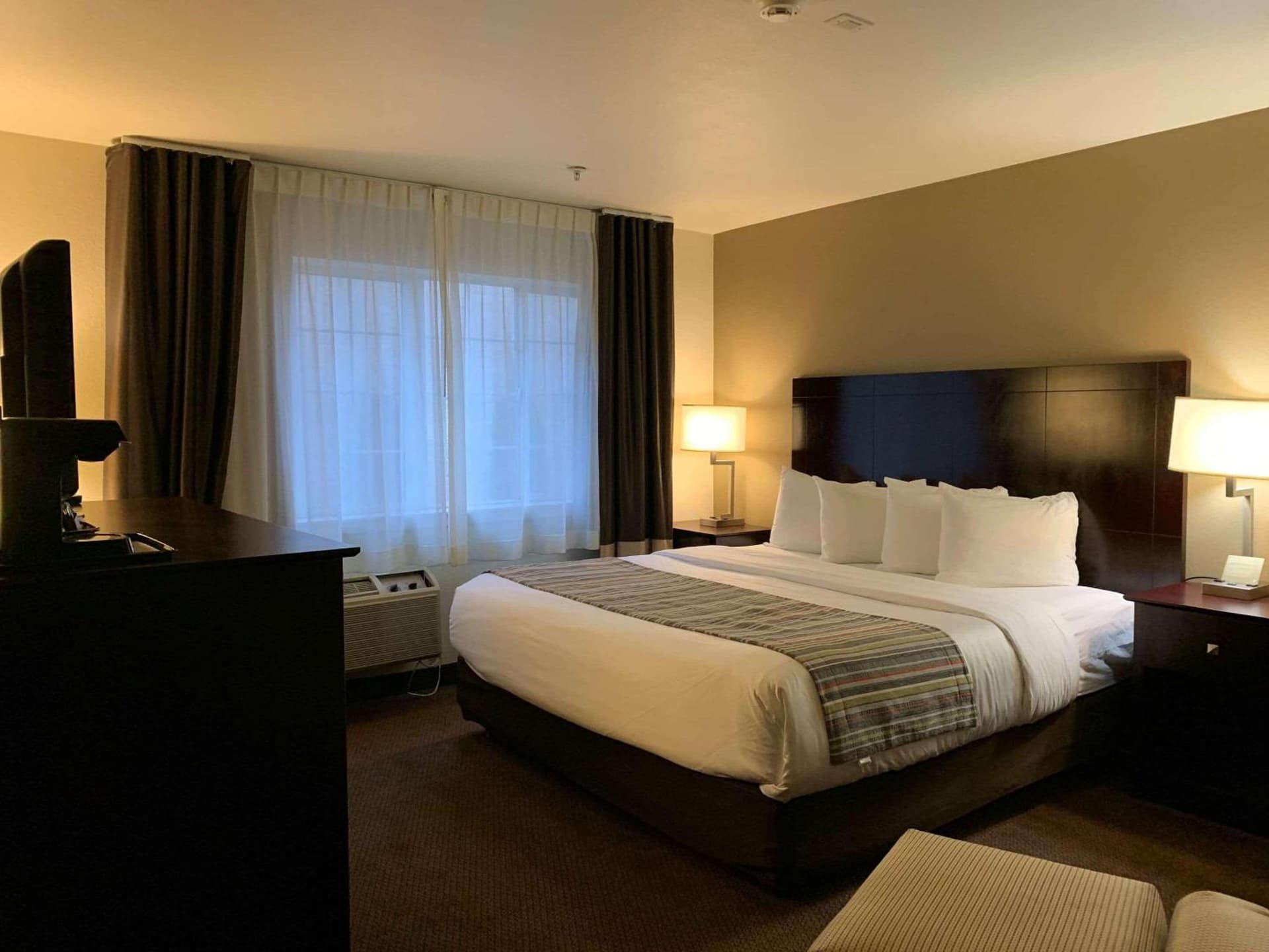 Country Inn & Suites by Radisson, Bend, OR gallery photo in Bend, OR — image 54