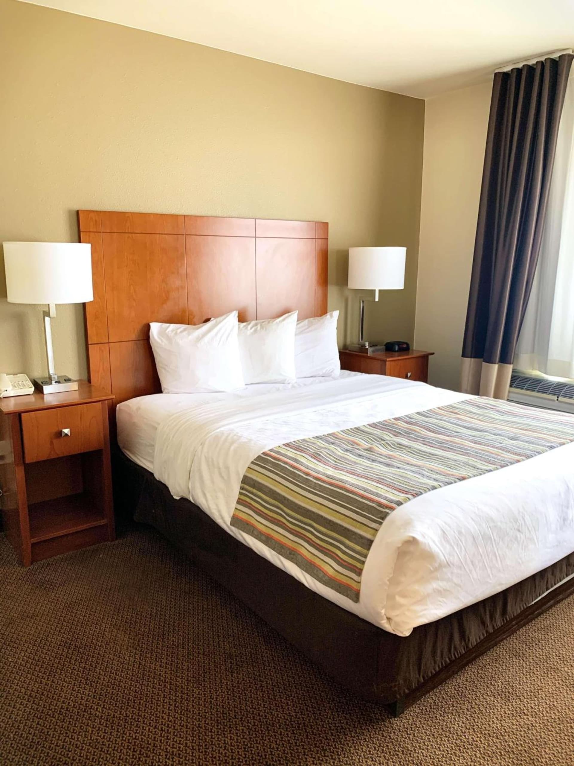 Country Inn & Suites by Radisson, Bend, OR gallery photo in Bend, OR — image 45