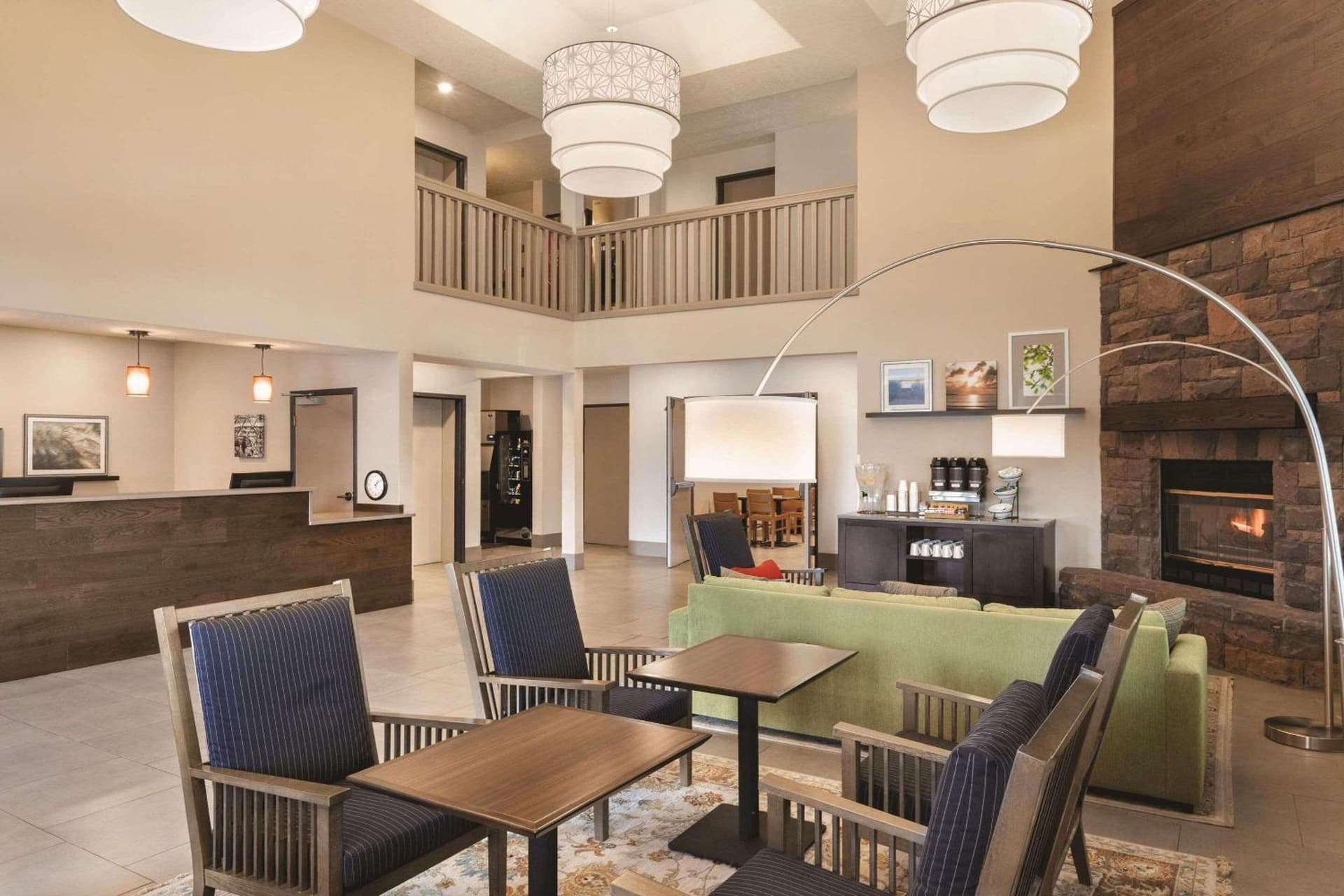 Country Inn & Suites by Radisson, Prineville, OR property views in Prineville, OR — gallery photo 3