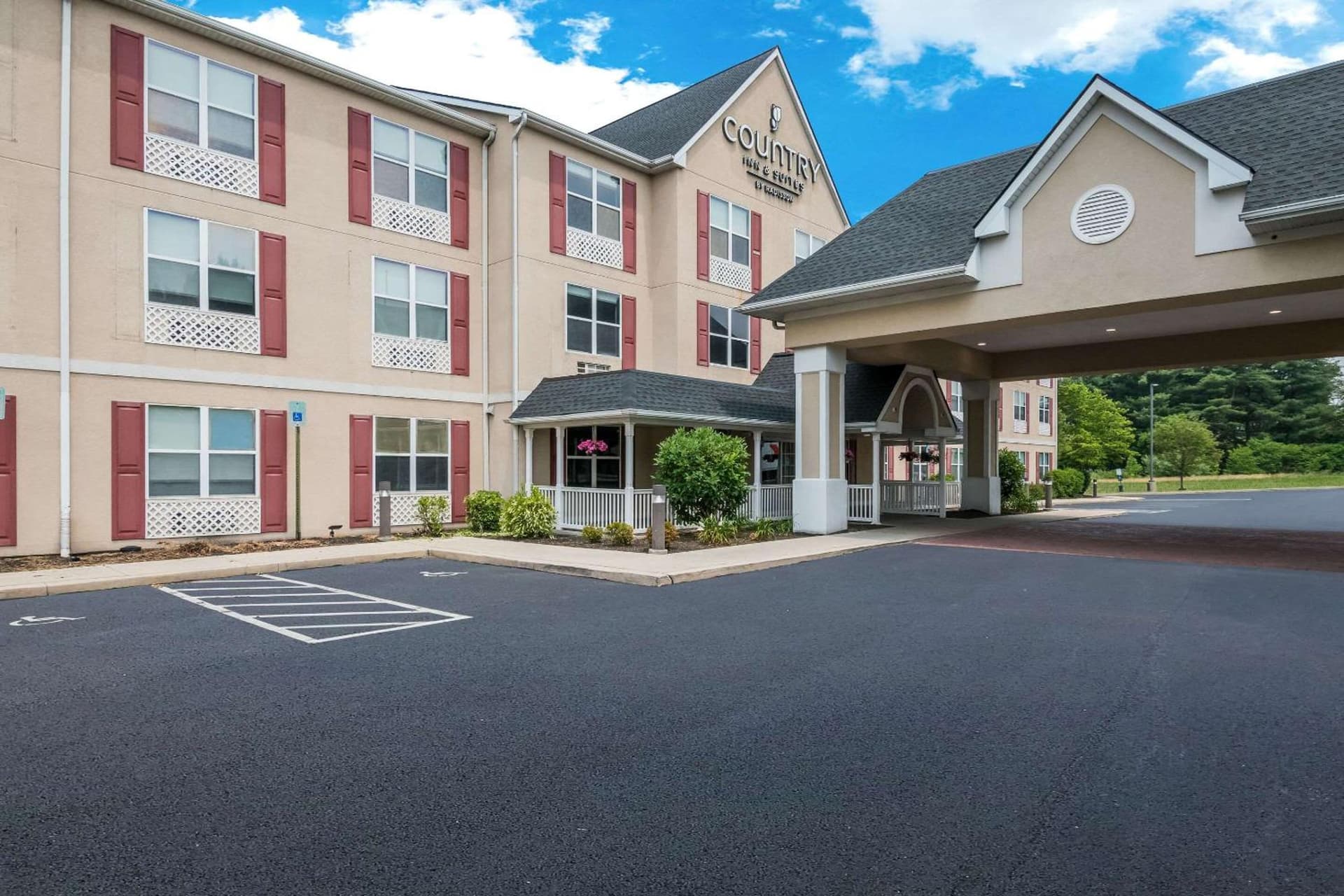 Country Inn & Suites by Radisson, Harrisburg Northeast - Hershey — hotel in Harrisburg, Pennsylvania