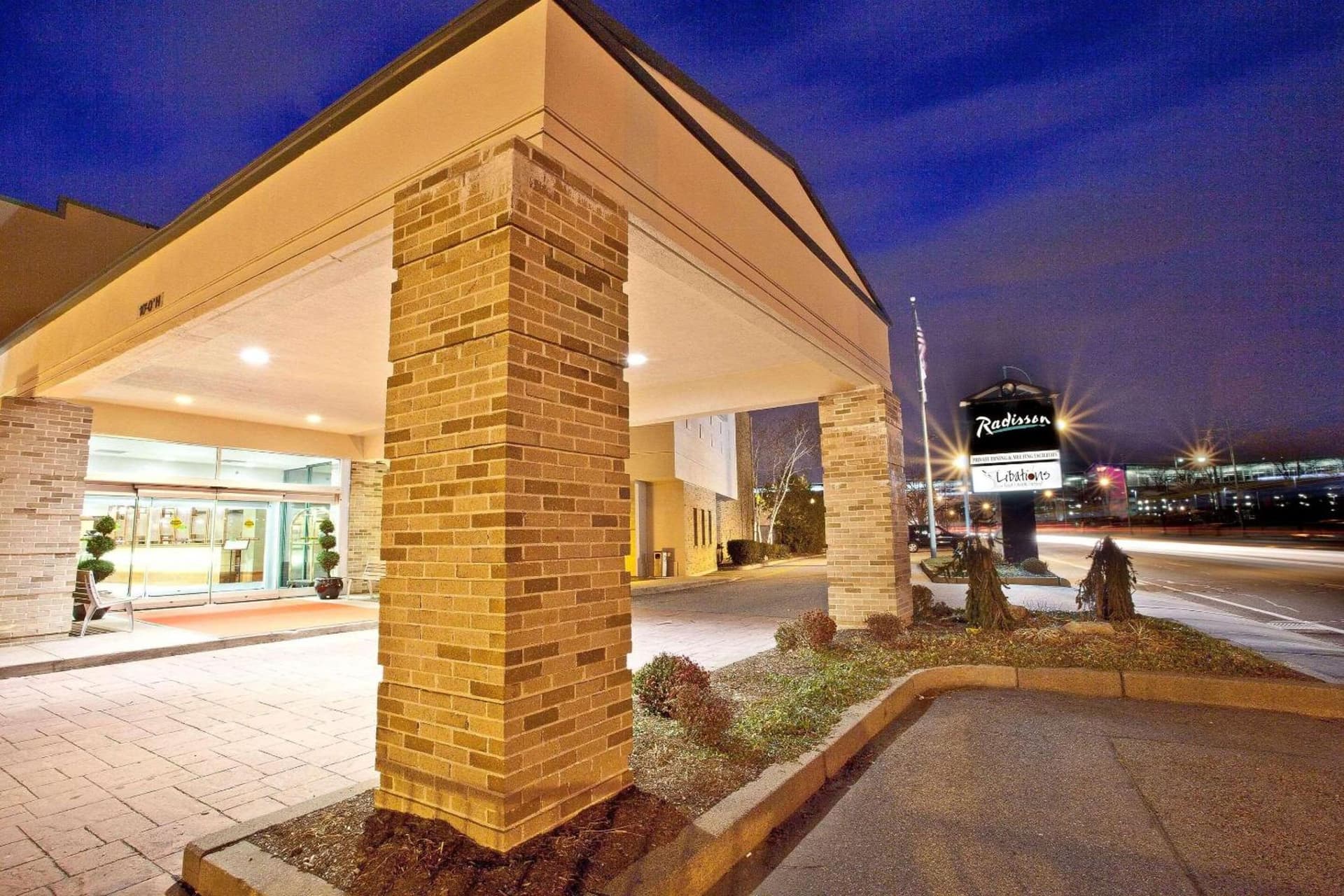 DoubleTree by Hilton Providence Airport Warwick featured exterior or lobby in Warwick, RI — similar hotel