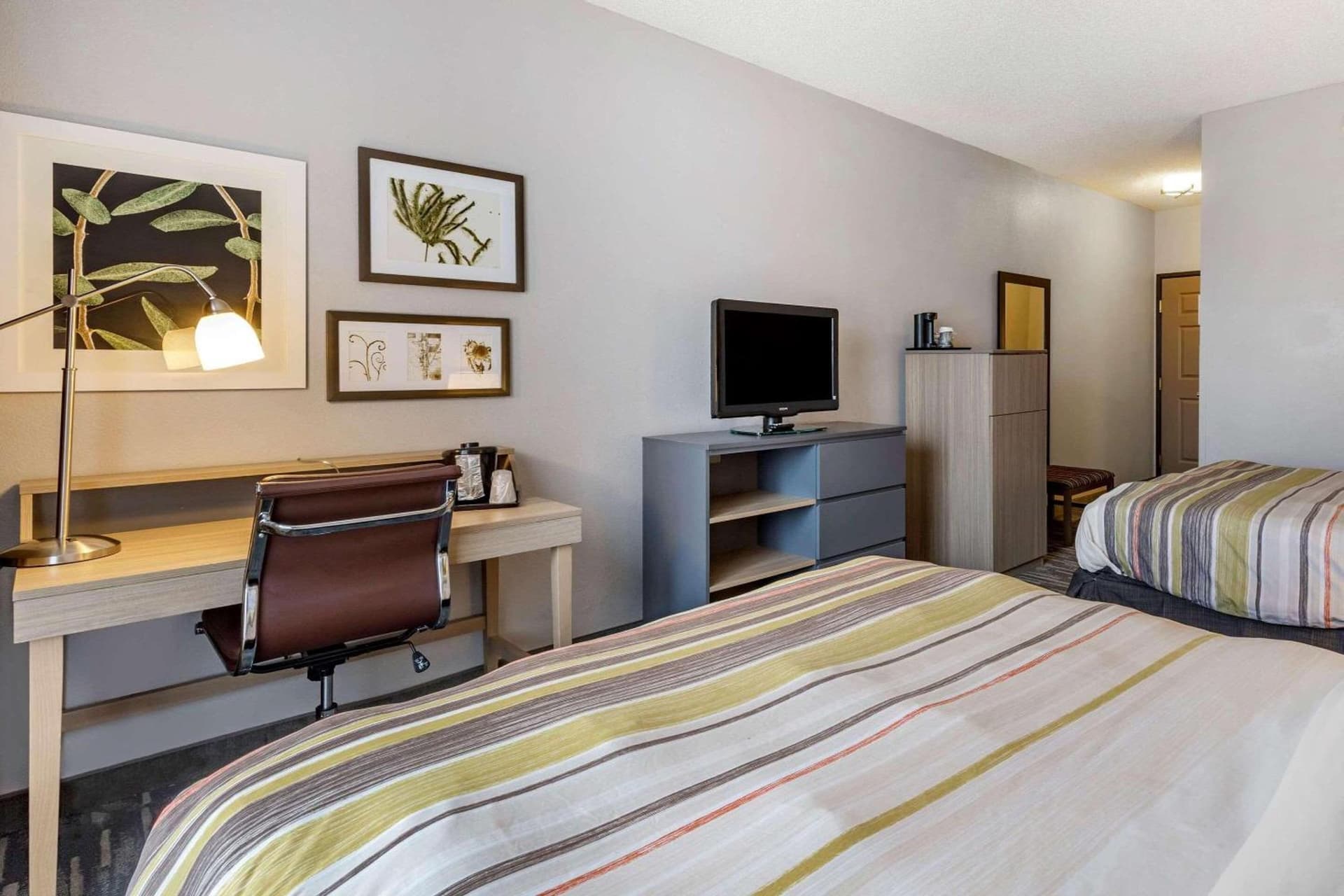 Country Inn & Suites by Radisson, Aiken South property views in Aiken, SC — gallery photo 3