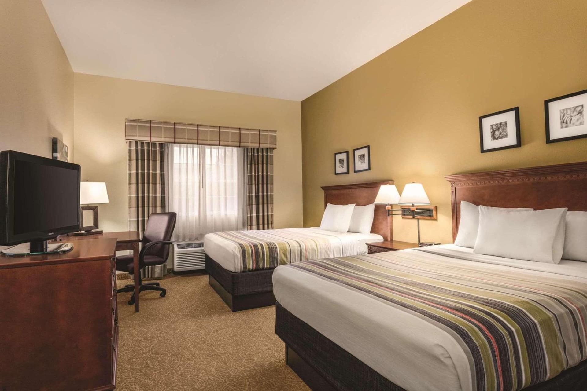 Country Inn & Suites by Radisson, Dakota Dunes, SD gallery photo in Dakota Dunes, SD — image 41
