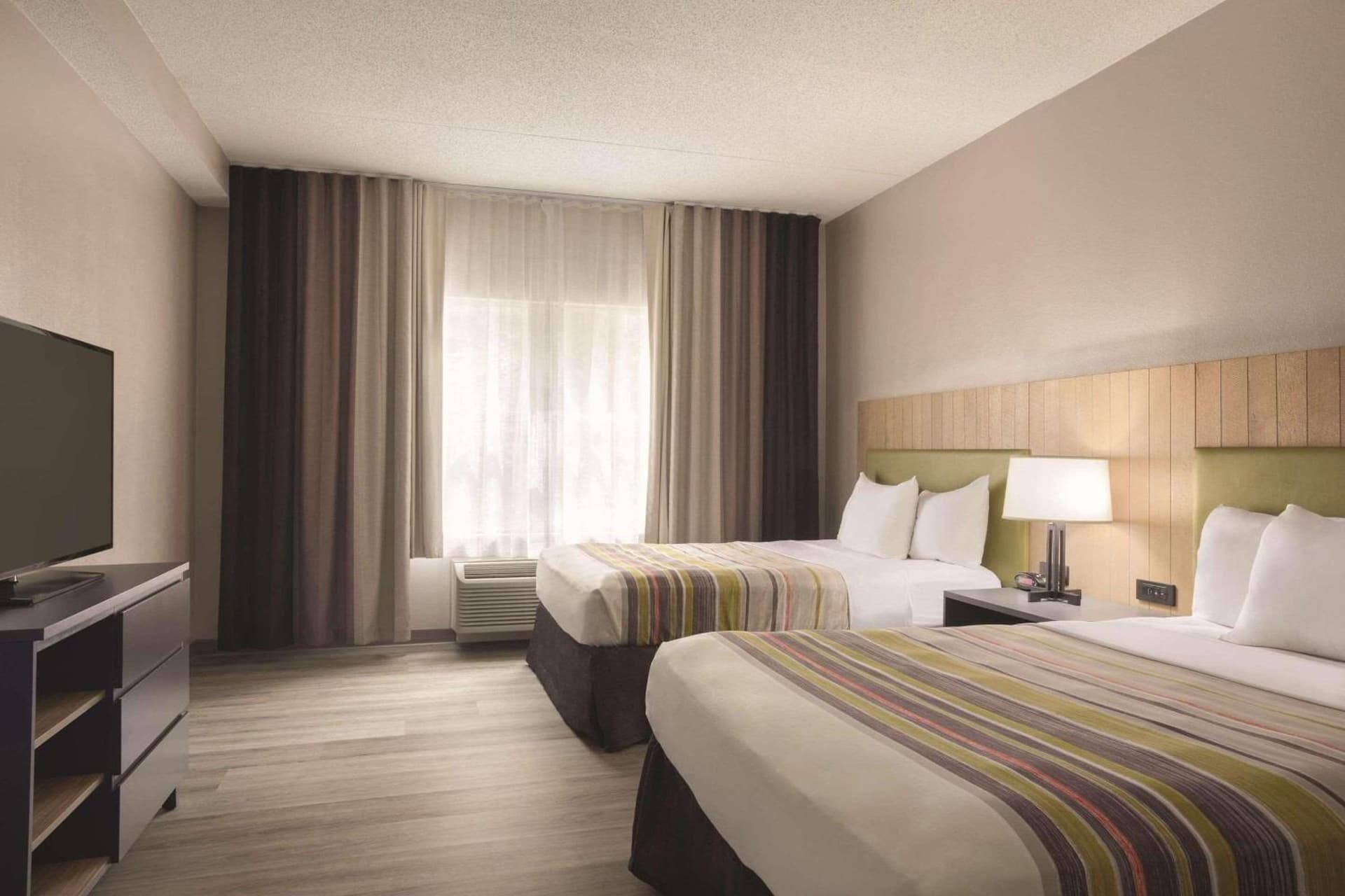 Country Inn & Suites by Radisson, Chattanooga-Lookout Mountain gallery photo in Chattanooga, TN — image 47