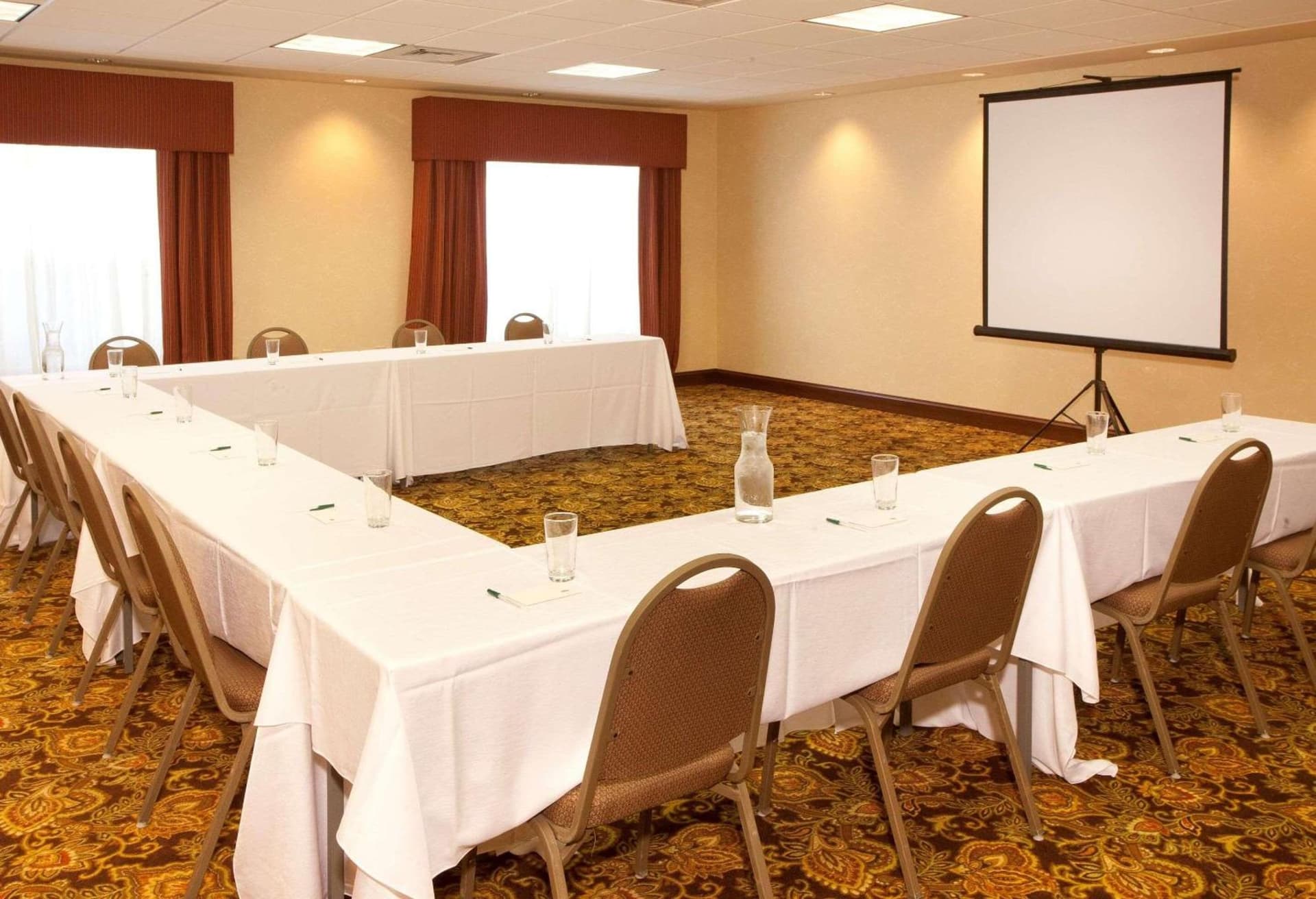 Country Inn & Suites by Radisson, Knoxville at Cedar Bluff, TN gallery photo in Knoxville, TN — image 38