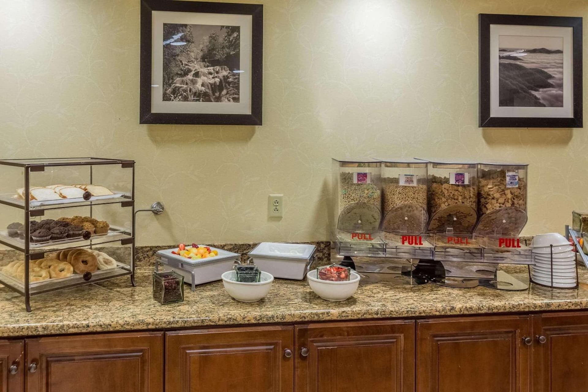 Country Inn & Suites by Radisson, Knoxville at Cedar Bluff, TN gallery photo in Knoxville, TN — image 34