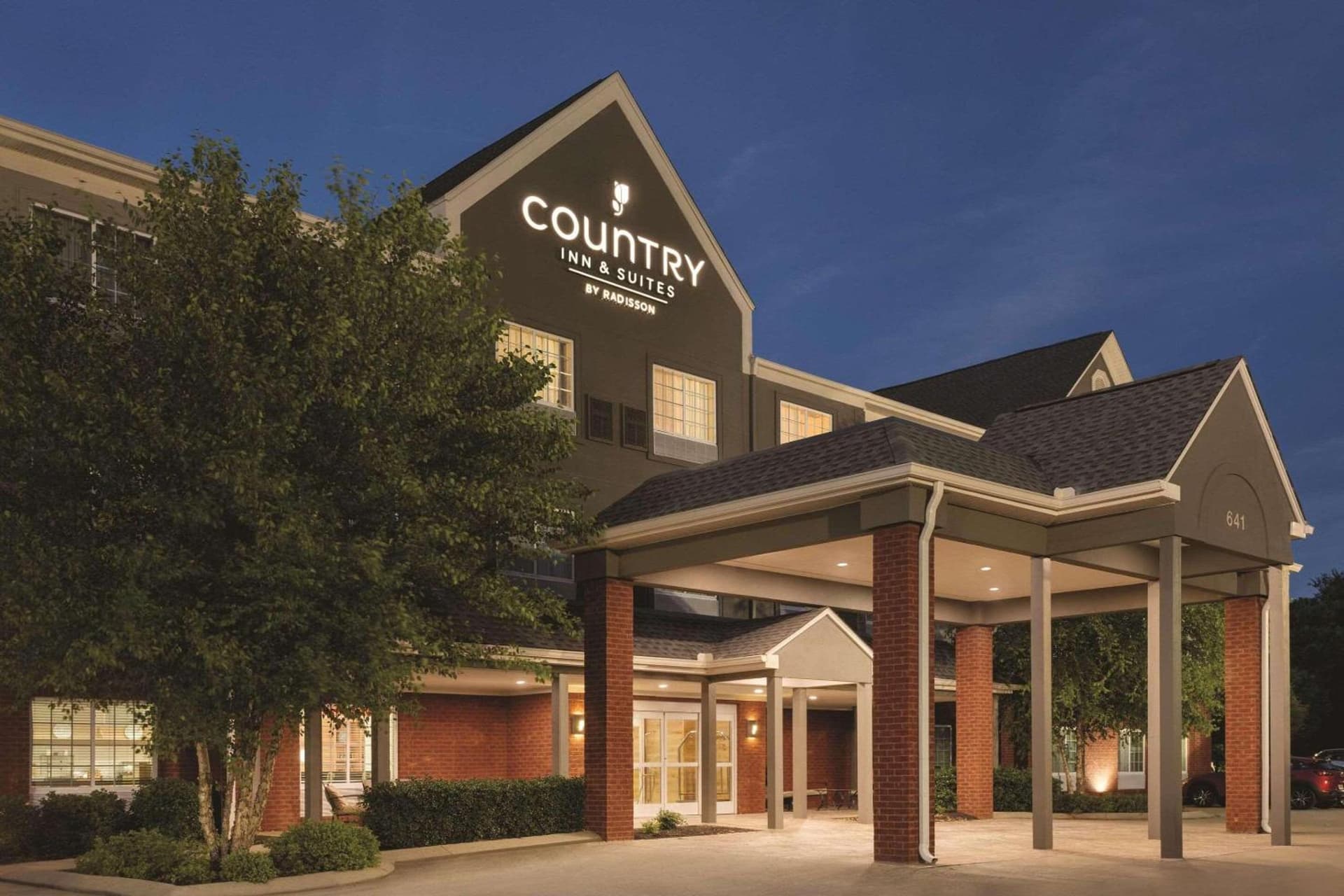 Country Inn & Suites by Radisson, Goodlettsville, TN featured exterior or lobby in Goodlettsville, TN — similar hotel