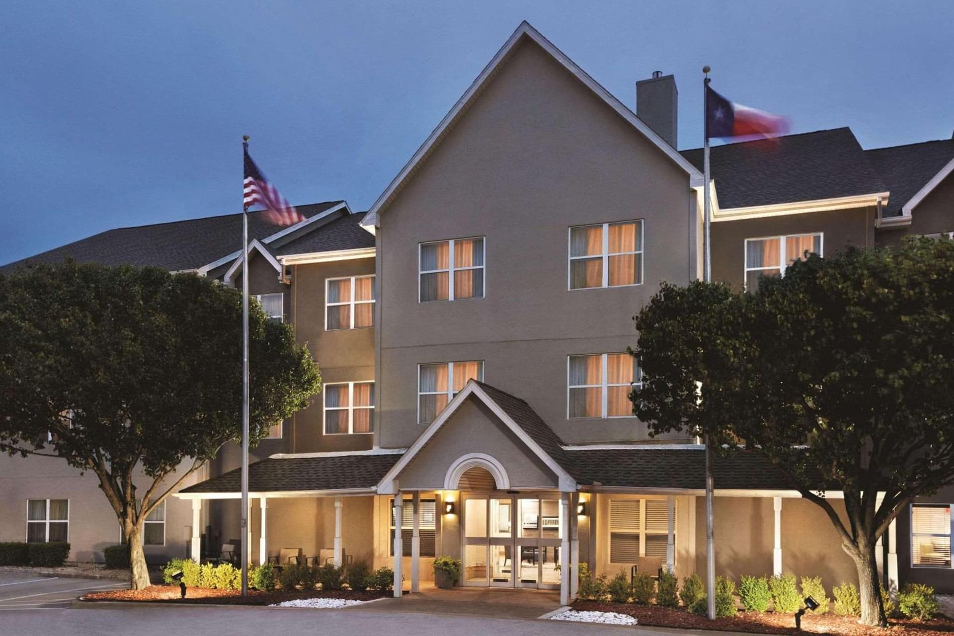 Country Inn & Suites by Radisson, Lewisville, TX featured exterior or lobby in Lewisville, TX — similar hotel