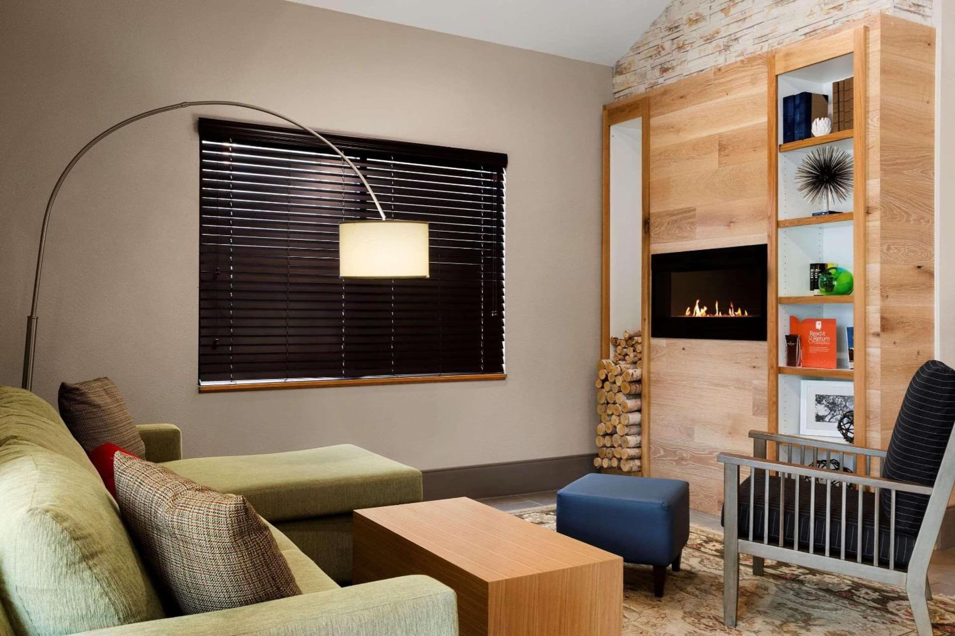 Country Inn & Suites by Radisson, San Antonio Medical Center, TX interior in San Antonio, TX — gallery photo 2