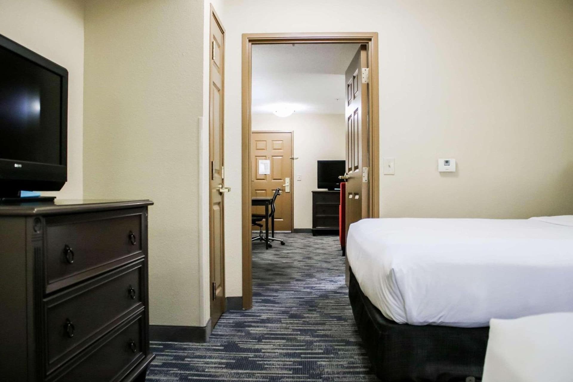 Country Inn & Suites by Radisson, Richmond West at I-64, VA gallery photo in Richmond, VA — image 40