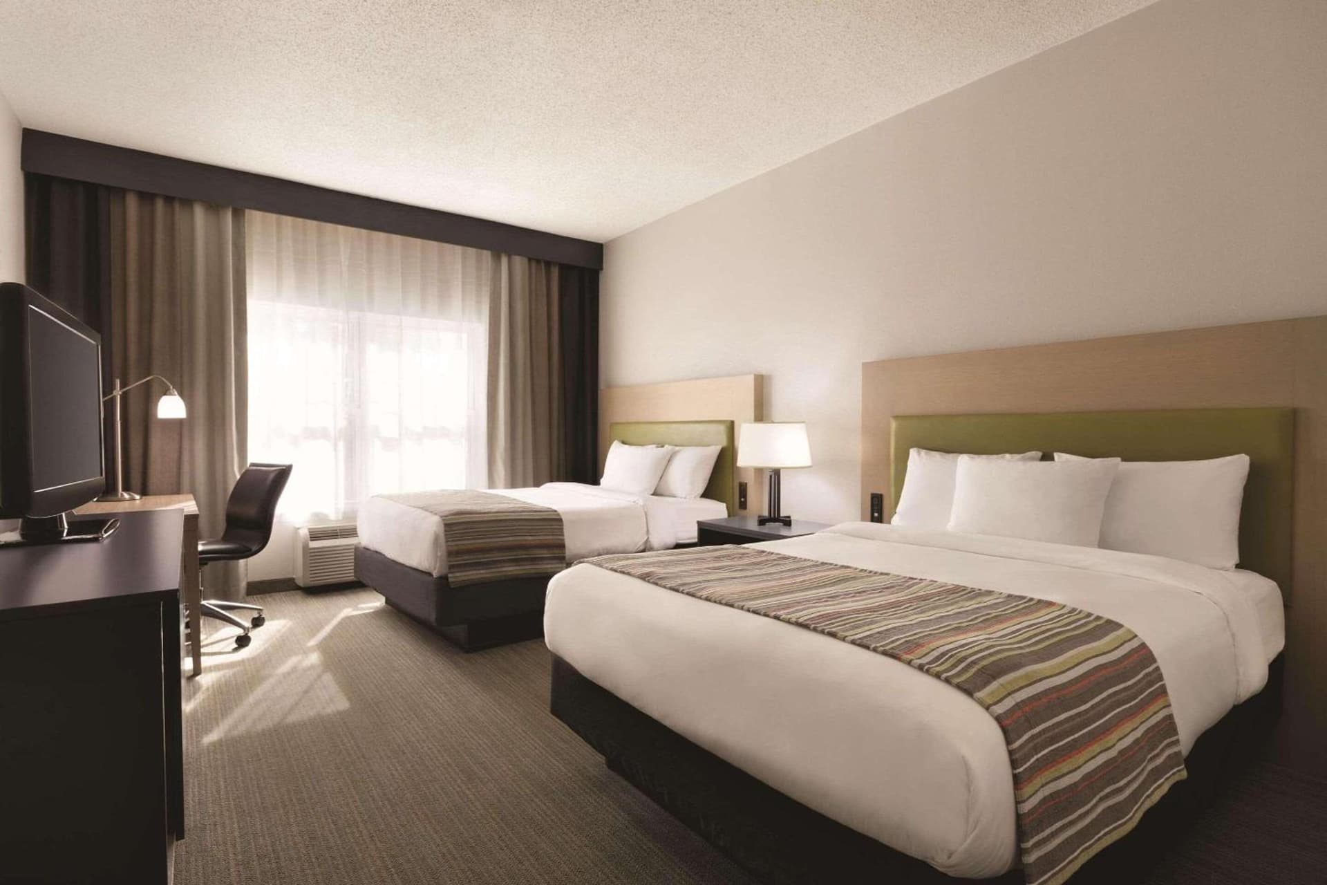 Country Inn & Suites by Radisson, Roanoke, VA gallery photo in Roanoke, VA — image 32