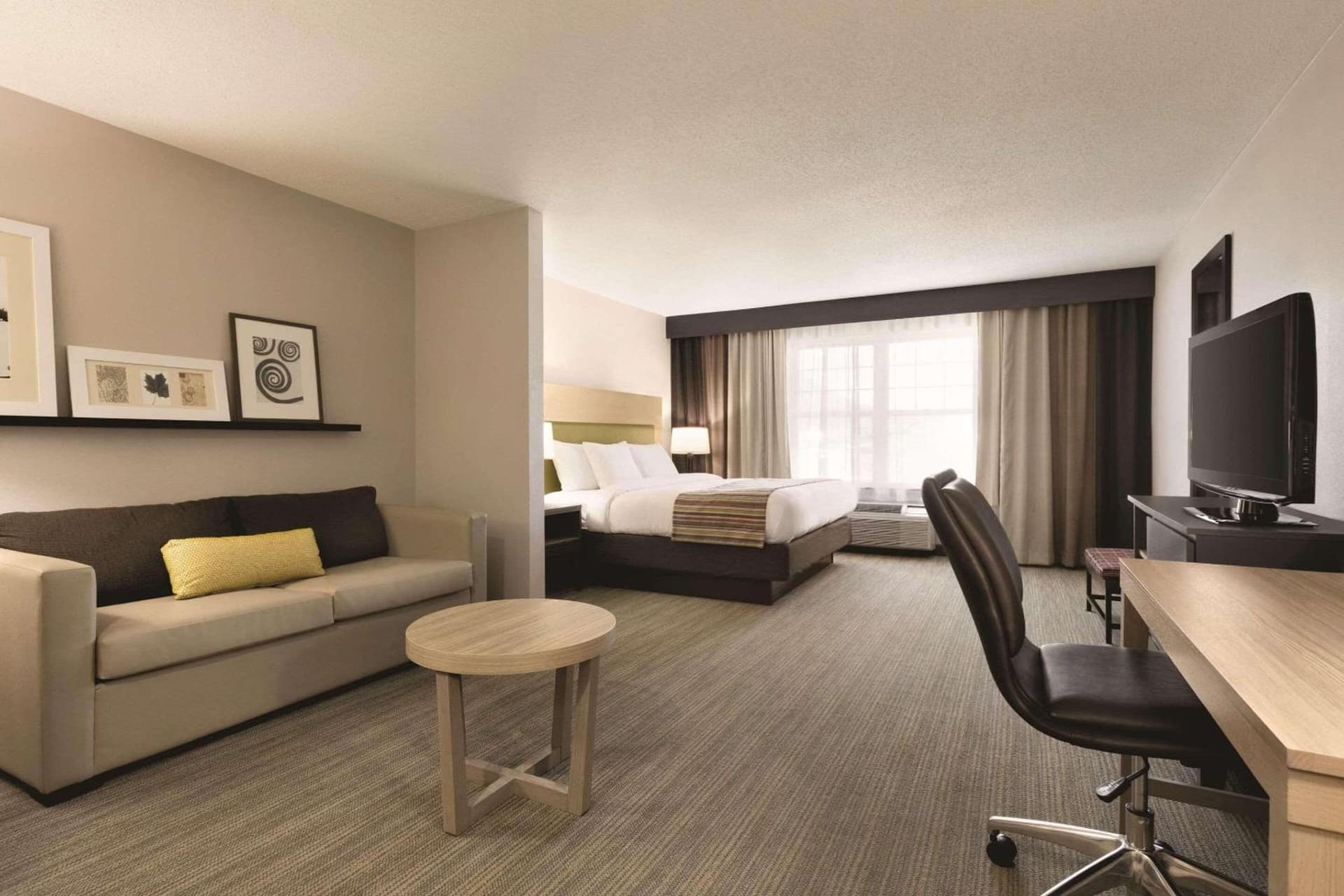 Country Inn & Suites by Radisson, Roanoke, VA gallery photo in Roanoke, VA — image 8