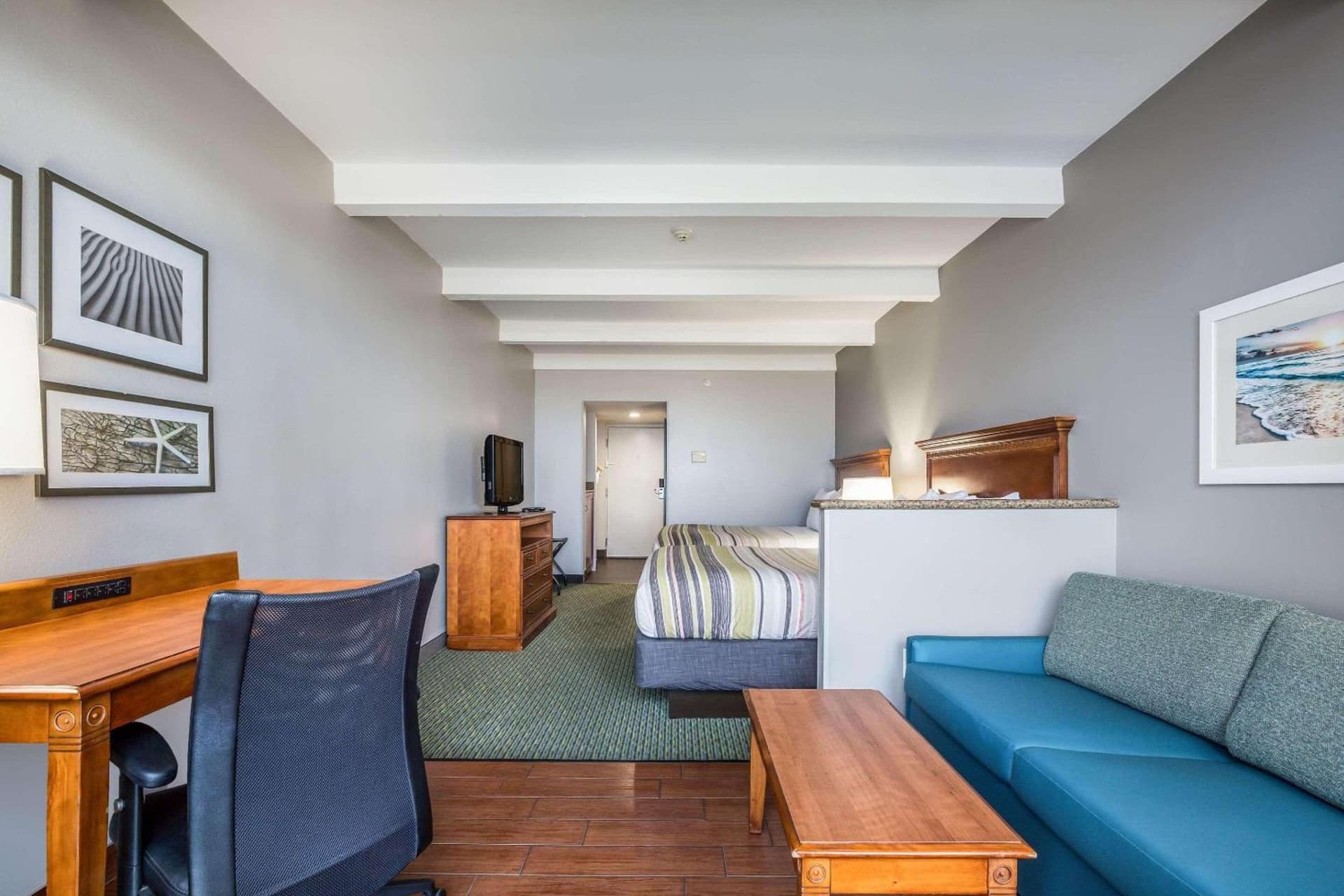 Country Inn & Suites by Radisson, Virginia Beach Oceanfront gallery photo in Virginia Beach, VA — image 33