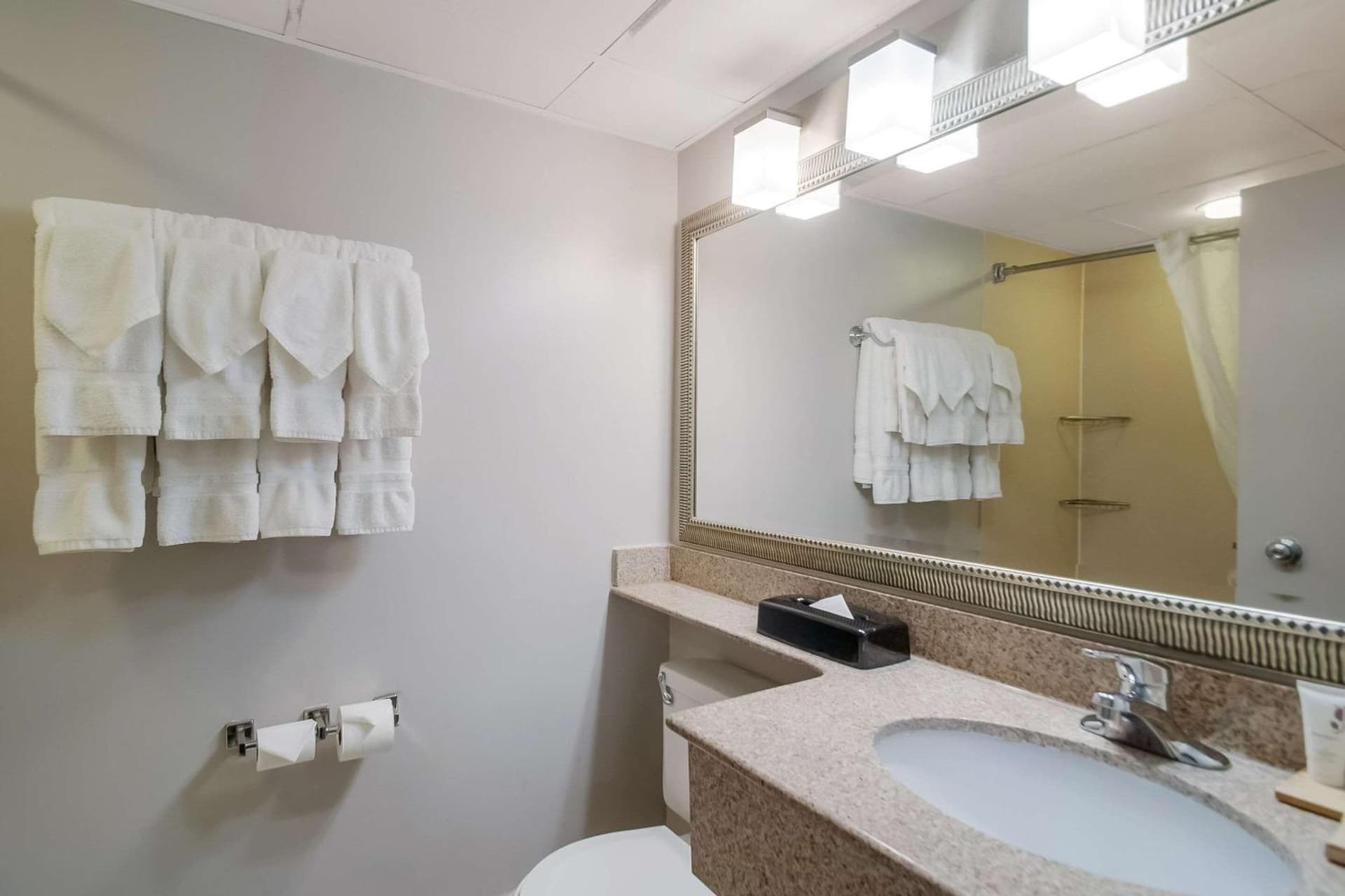 Country Inn & Suites by Radisson, Fredericksburg South (I-95), VA gallery photo in Fredericksburg, VA — image 68