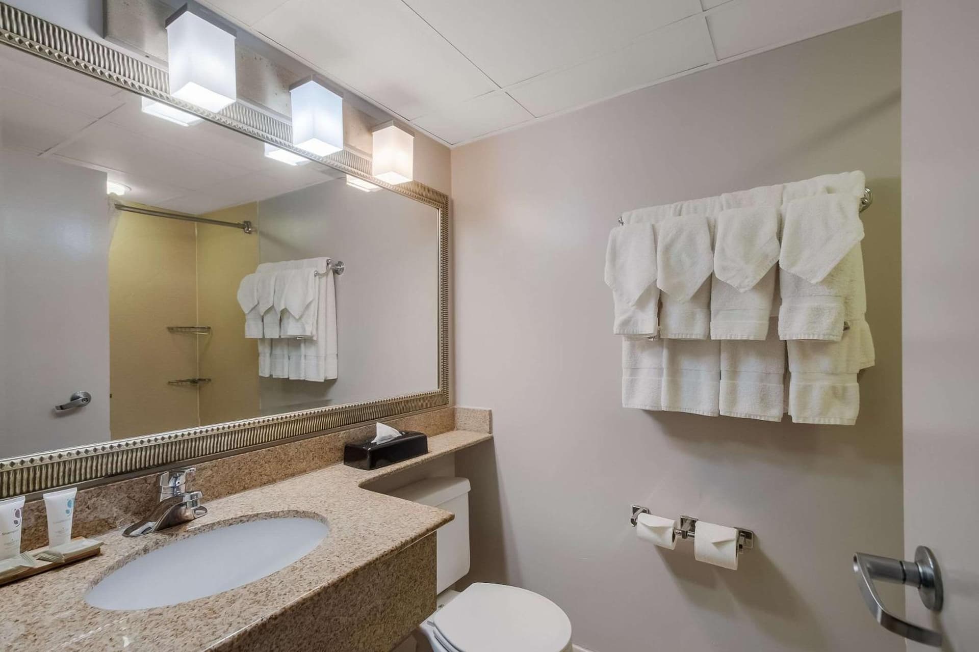 Country Inn & Suites by Radisson, Fredericksburg South (I-95), VA gallery photo in Fredericksburg, VA — image 43