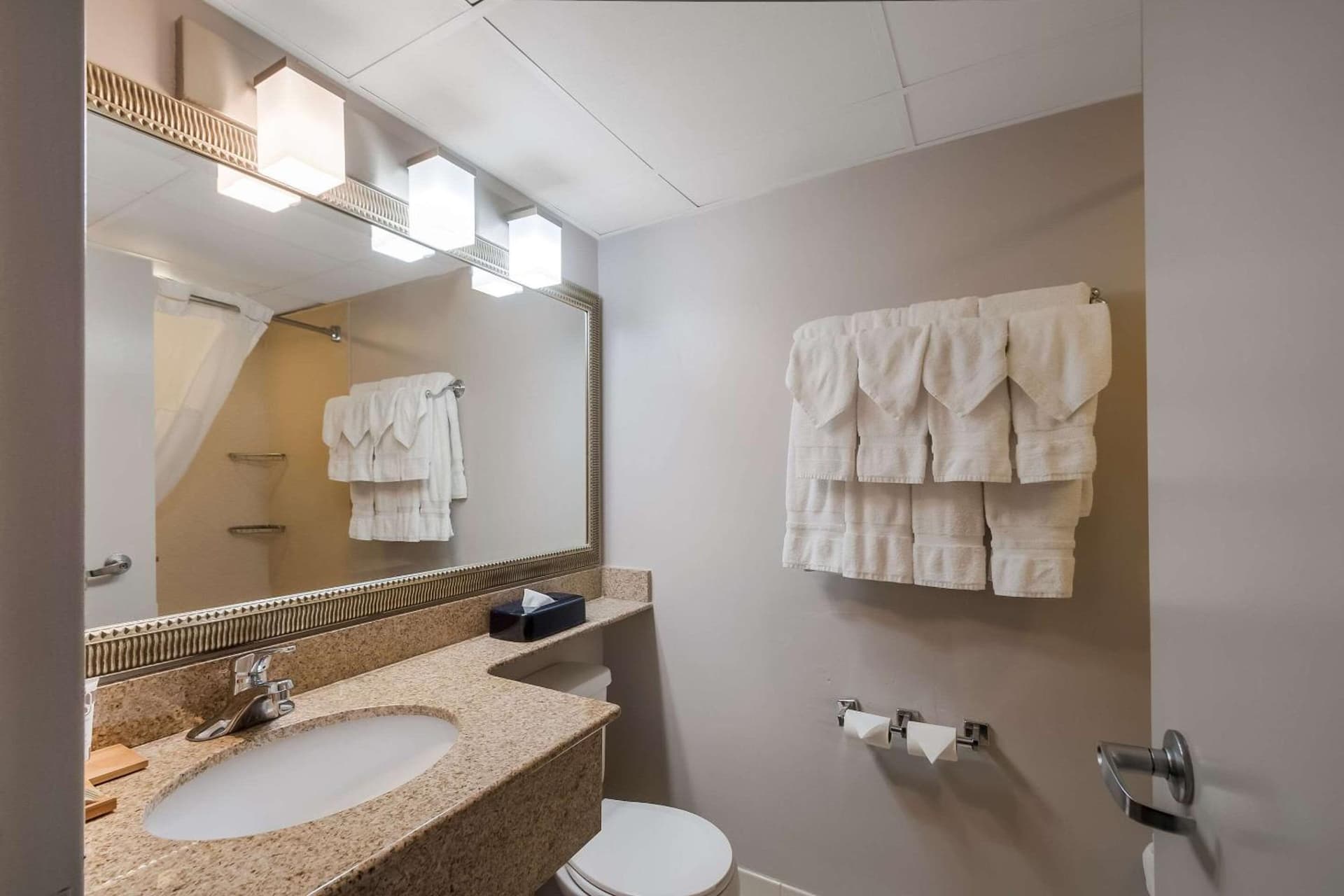 Country Inn & Suites by Radisson, Fredericksburg South (I-95), VA gallery photo in Fredericksburg, VA — image 40