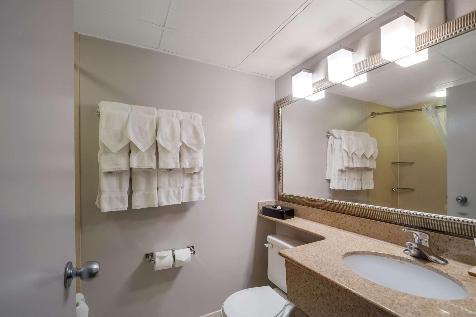Country Inn & Suites by Radisson, Fredericksburg South (I-95), VA gallery photo in Fredericksburg, VA — image 61