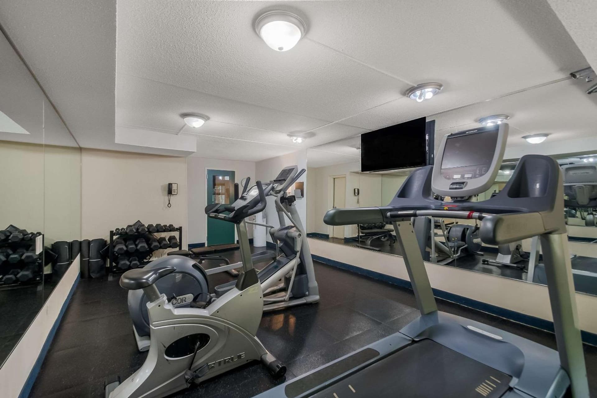 Country Inn & Suites by Radisson, Fredericksburg South (I-95), VA gallery photo in Fredericksburg, VA — image 18