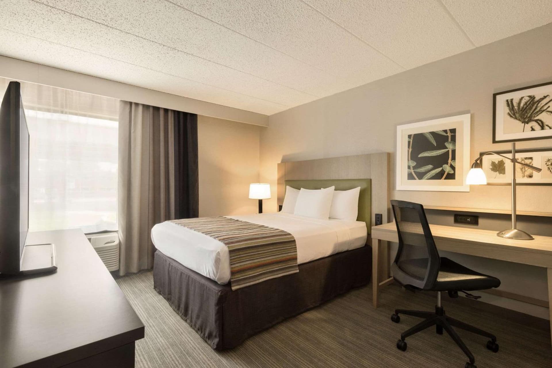 Country Inn & Suites by Radisson, La Crosse, WI gallery photo in La Crosse, WI — image 12