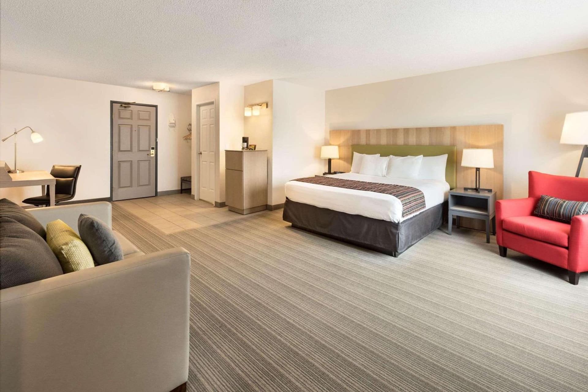 Country Inn & Suites by Radisson, Chippewa Falls, WI gallery photo in Chippewa Falls, WI — image 5