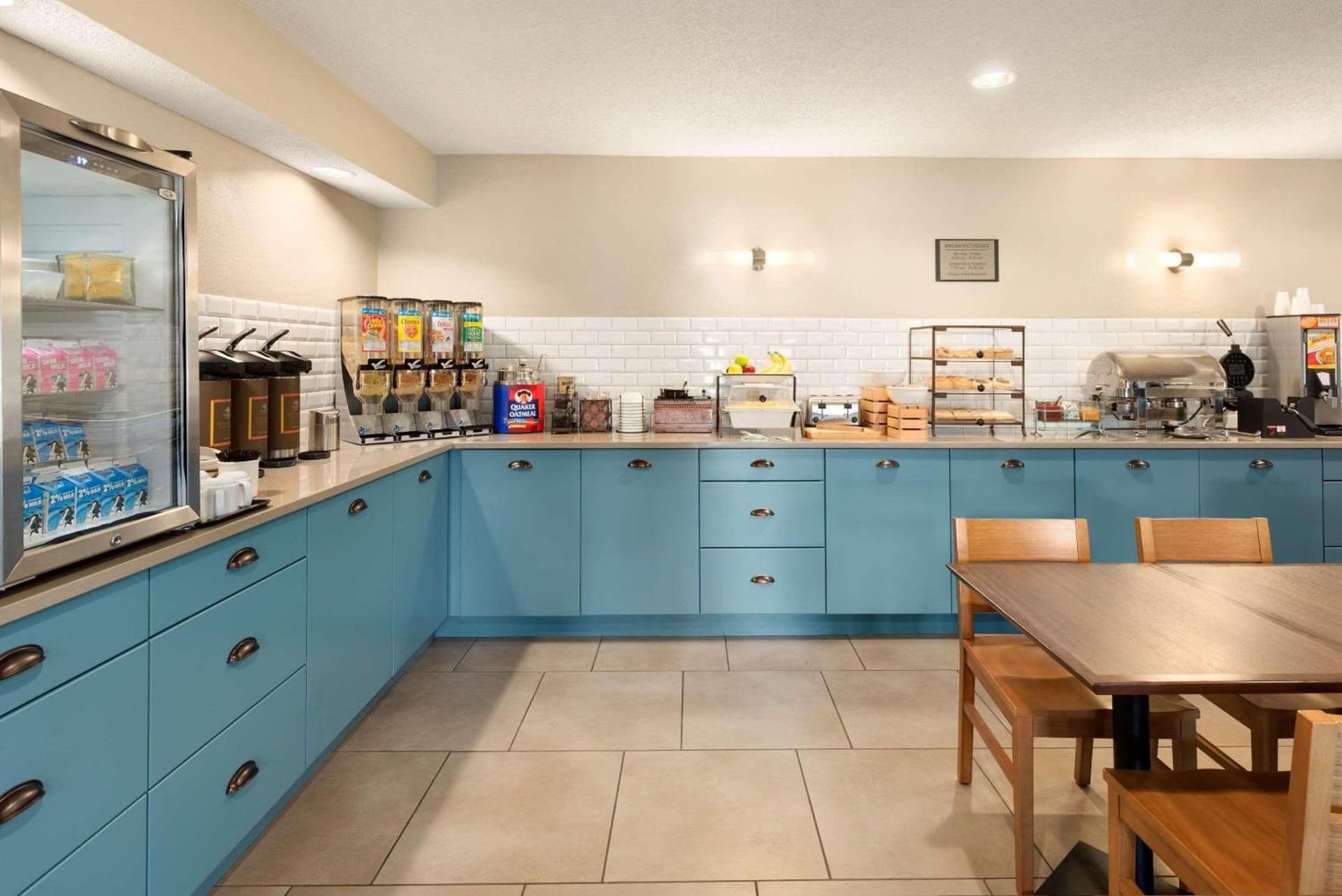 Country Inn & Suites by Radisson, Chippewa Falls, WI gallery photo in Chippewa Falls, WI — image 10