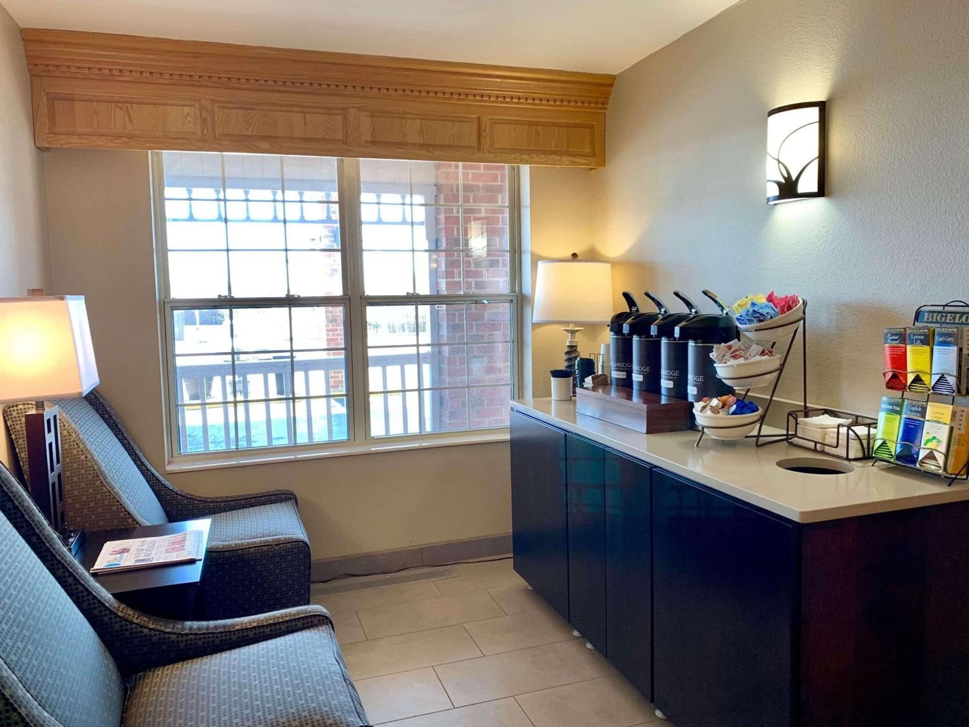 Country Inn & Suites by Radisson Kenosha - Pleasant Prairie gallery photo in Kenosha, WI — image 18