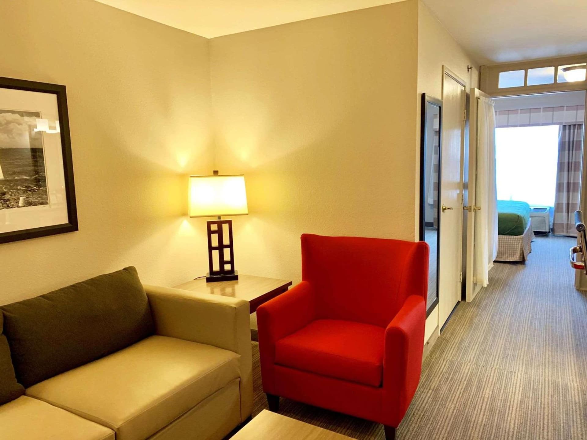 Country Inn & Suites by Radisson Kenosha - Pleasant Prairie gallery photo in Kenosha, WI — image 20