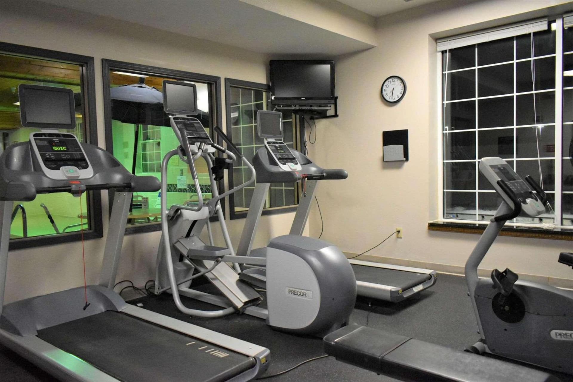Country Inn & Suites by Radisson Kenosha - Pleasant Prairie gallery photo in Kenosha, WI — image 12