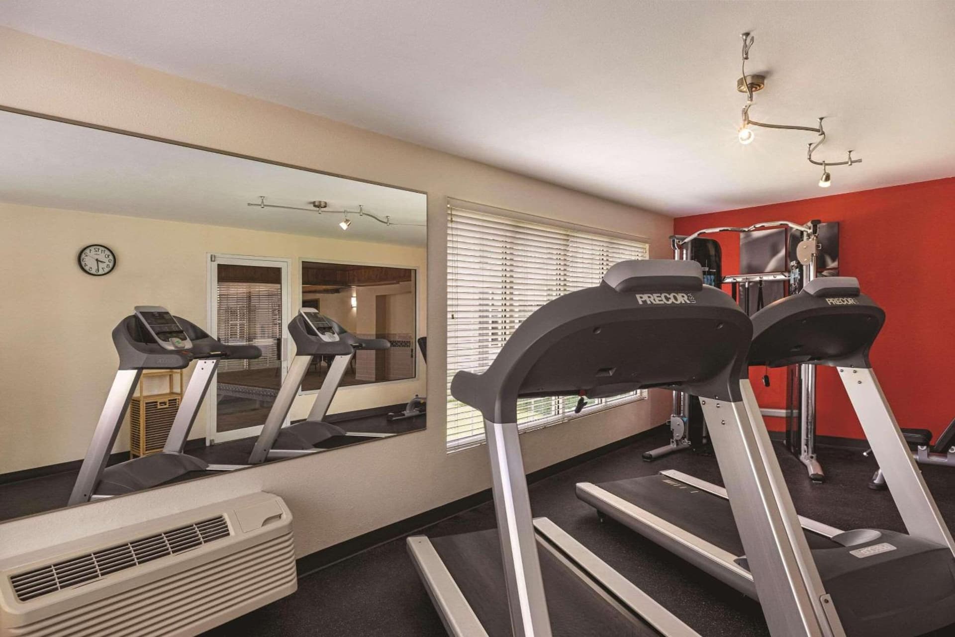 Country Inn & Suites by Radisson, Madison, WI gallery photo in Madison, WI — image 13
