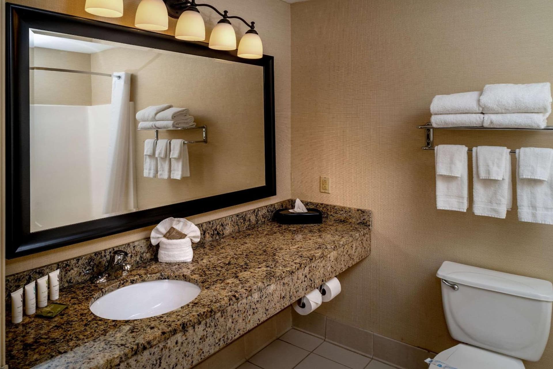 Country Inn & Suites By Radisson, Charleston South, WV gallery photo in Charleston, WV — image 50