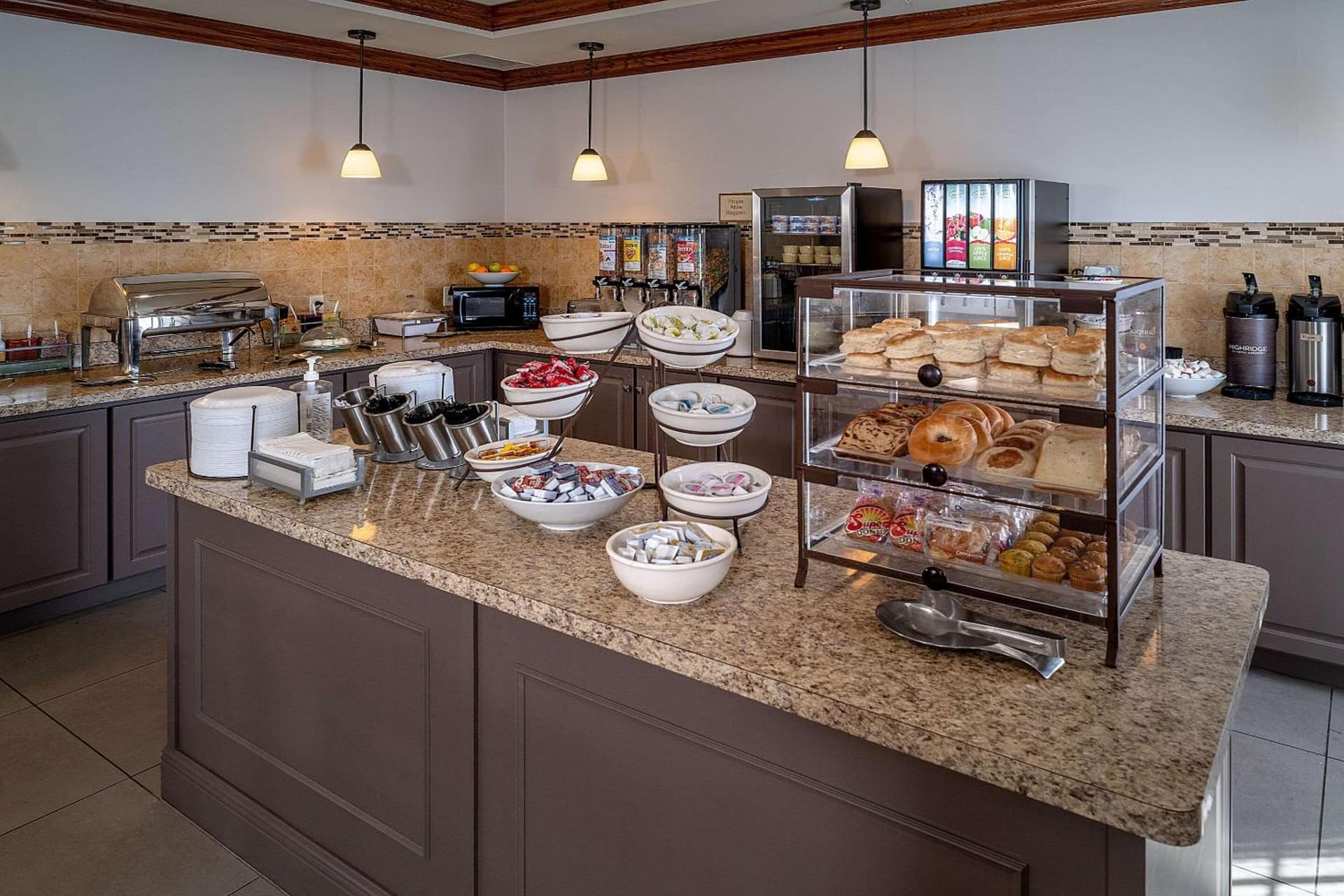 Country Inn & Suites By Radisson, Charleston South, WV gallery photo in Charleston, WV — image 34