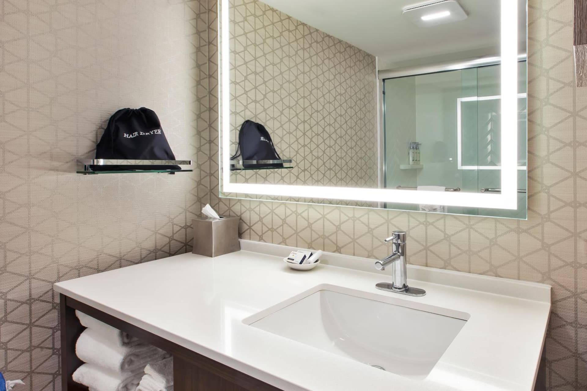 Holiday Inn Va Beach-Oceanside 21st St by IHG gallery photo in Virginia Beach, VA — image 33