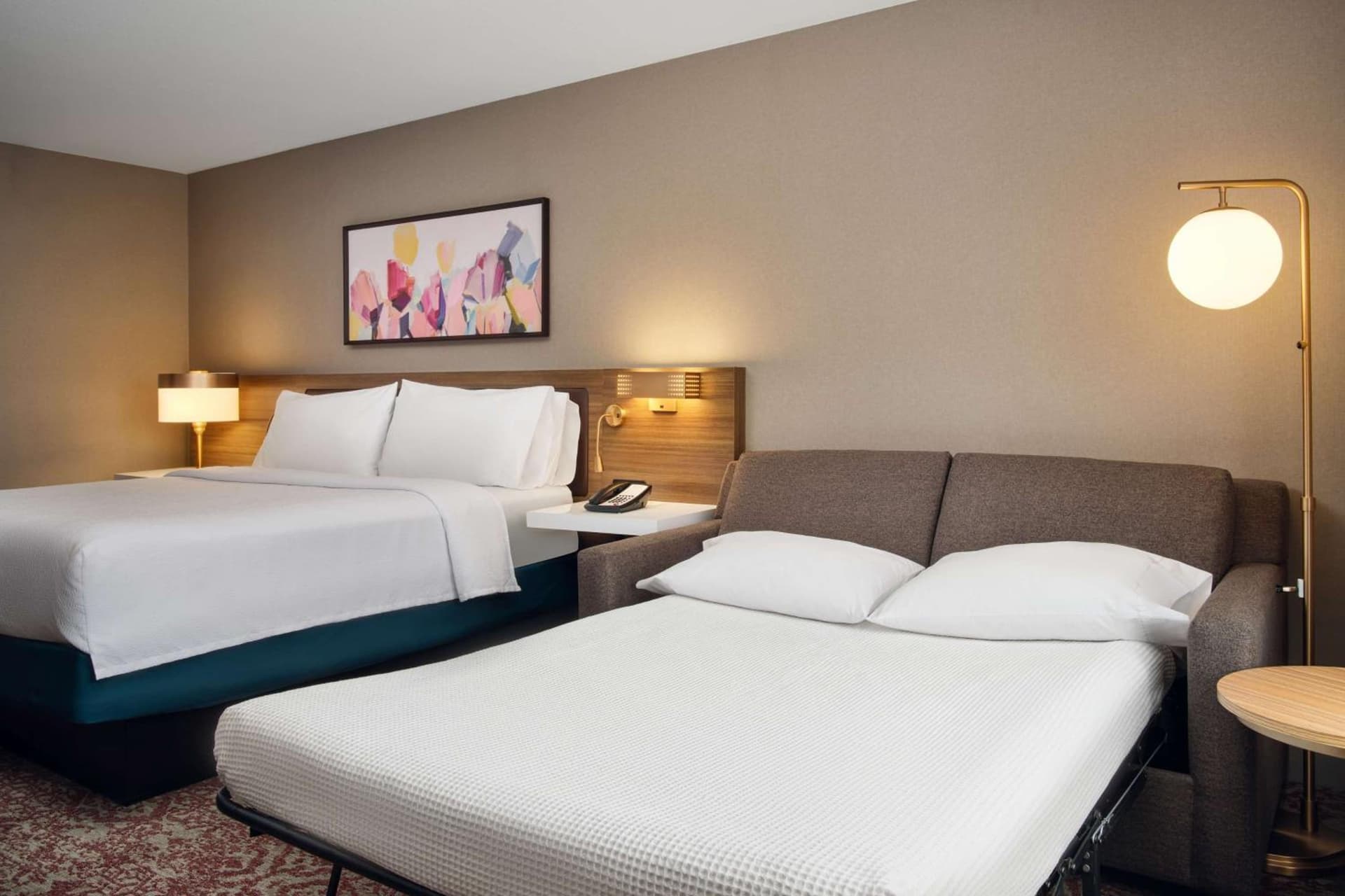 Hilton Garden Inn Schaumburg interior in Schaumburg, IL — gallery photo 2
