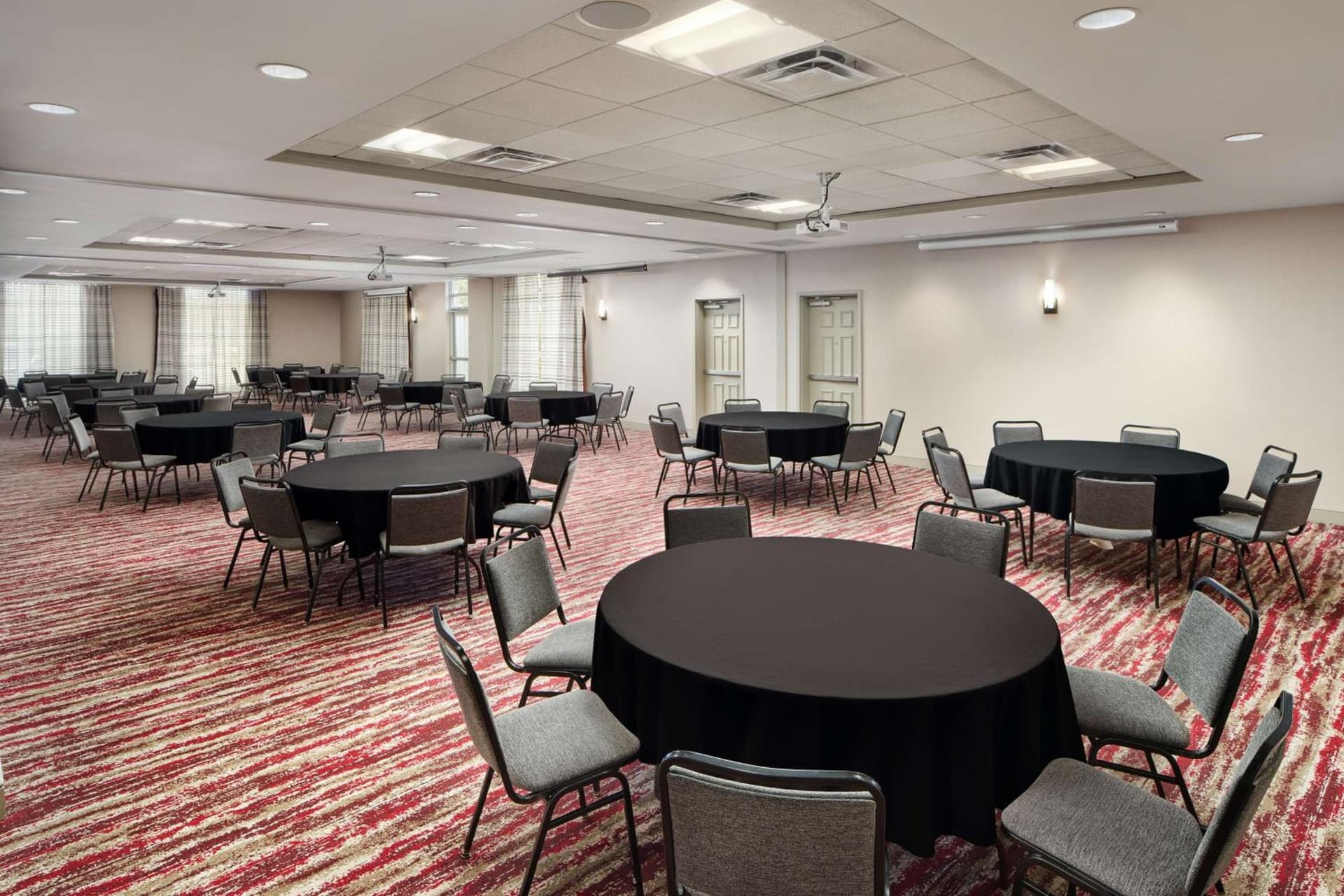 Hilton Garden Inn Schaumburg gallery photo in Schaumburg, IL — image 30