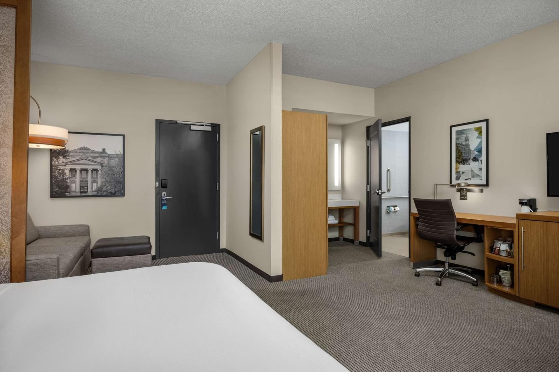 Hyatt Place Iowa City Downtown gallery photo in Iowa City, IA — image 45