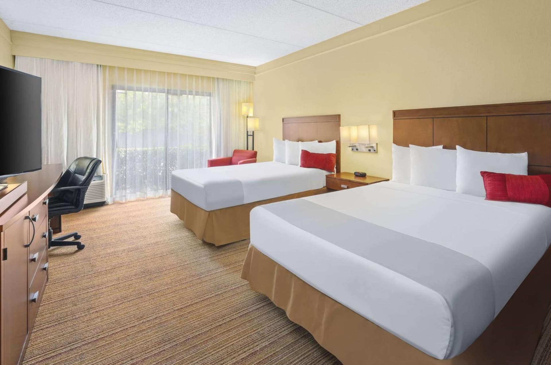 Super 8 by Wyndham Dallas Love Field Airport gallery photo in Dallas, TX — image 38