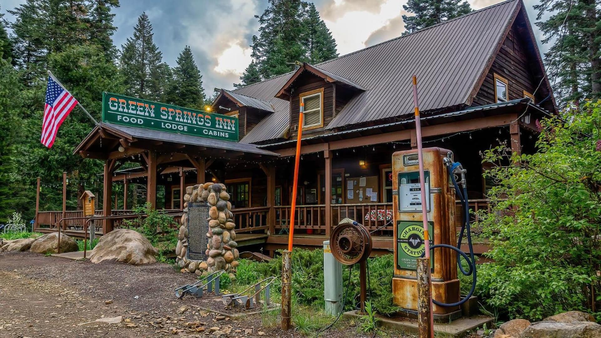 Green Springs Inn featured exterior or lobby in Ashland, OR — similar hotel