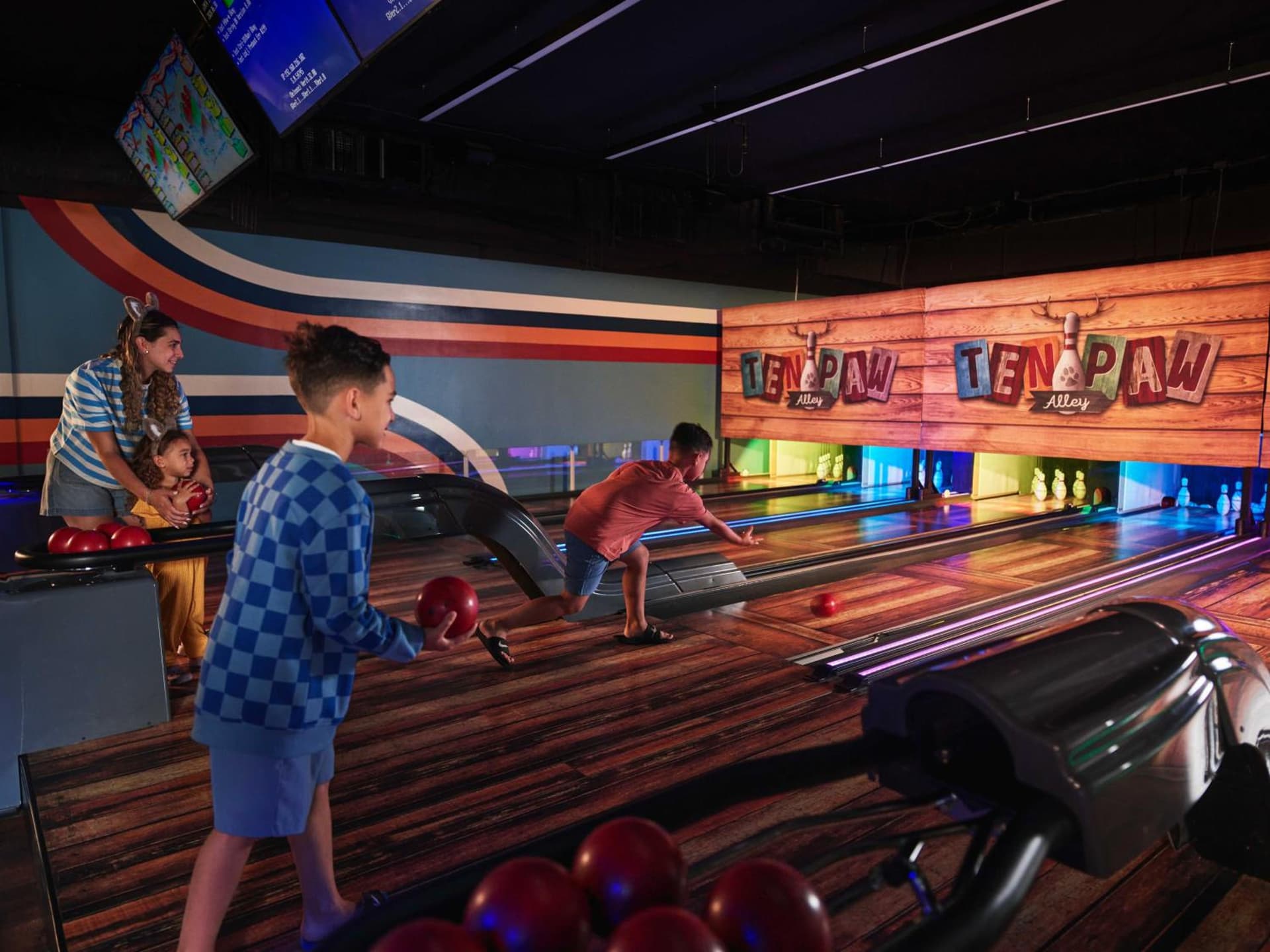 Great Wolf Lodge Grapevine property views in Grapevine, TX — gallery photo 3