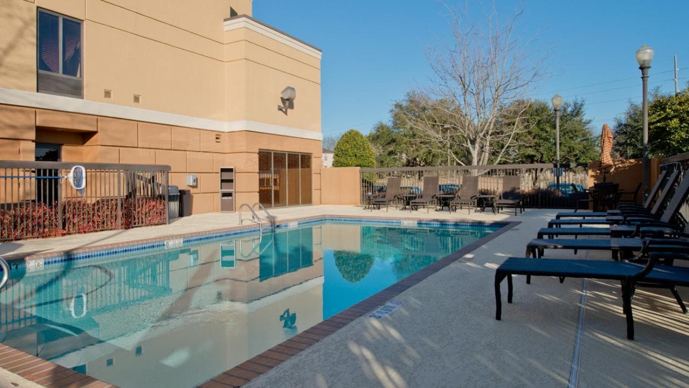 Russell Inn and Suites interior in Starkville, MS — gallery photo 2